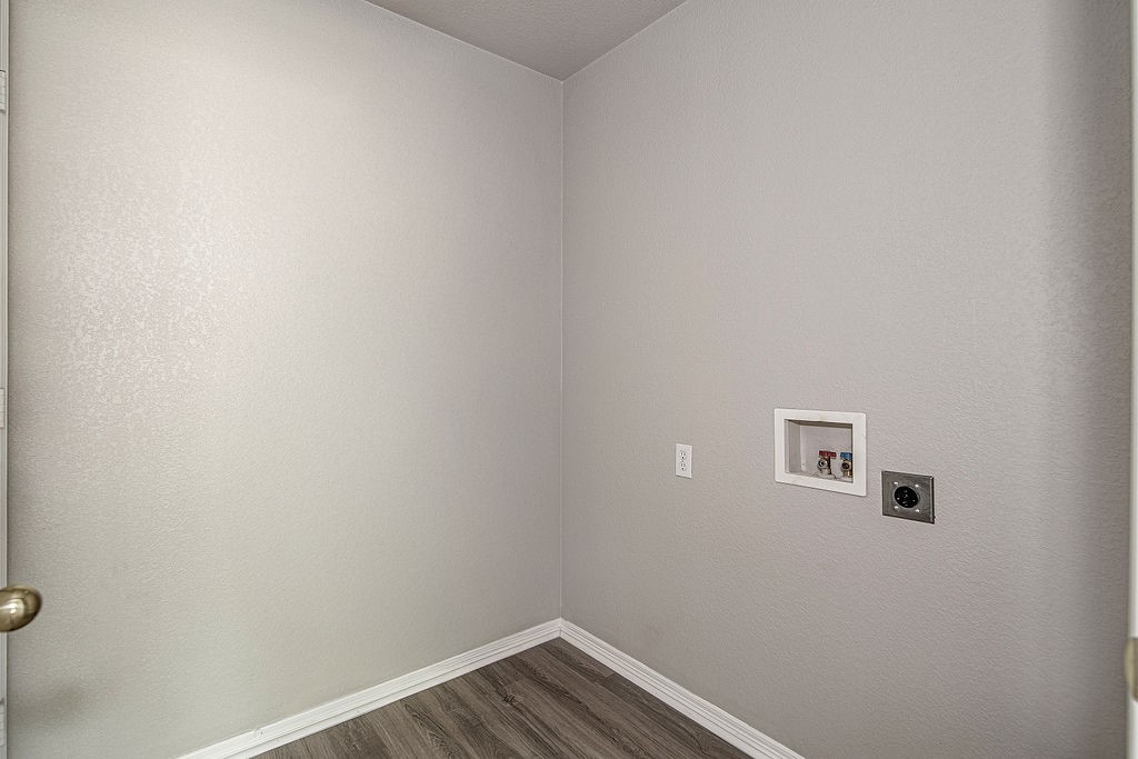 6836 Beverly Glen Drive