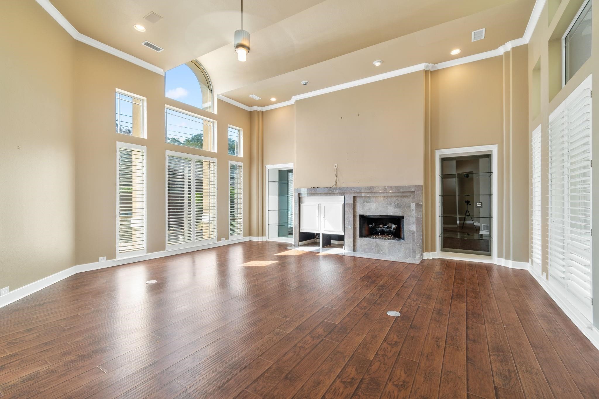 6020 Parksedge Lane