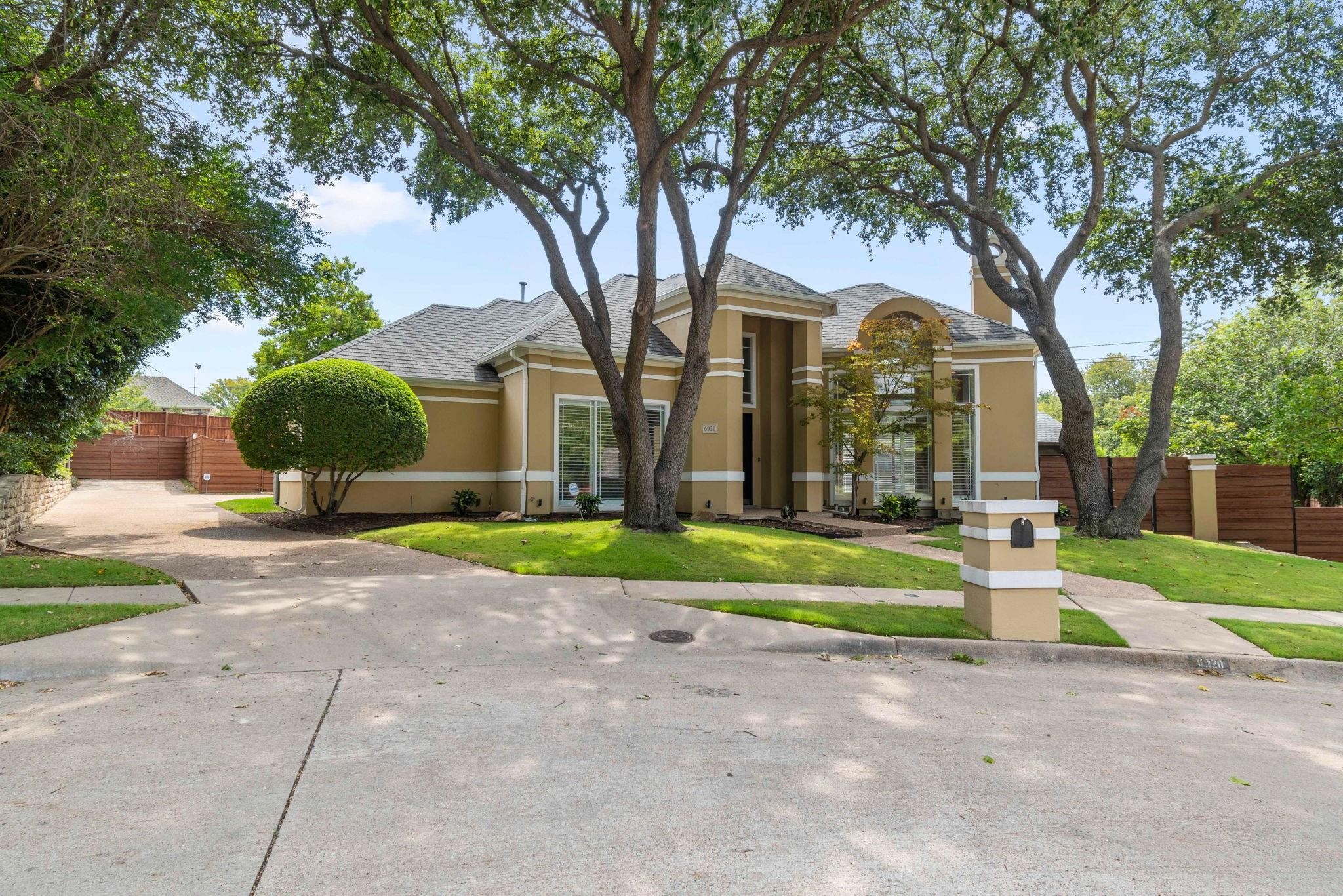 6020 Parksedge Lane