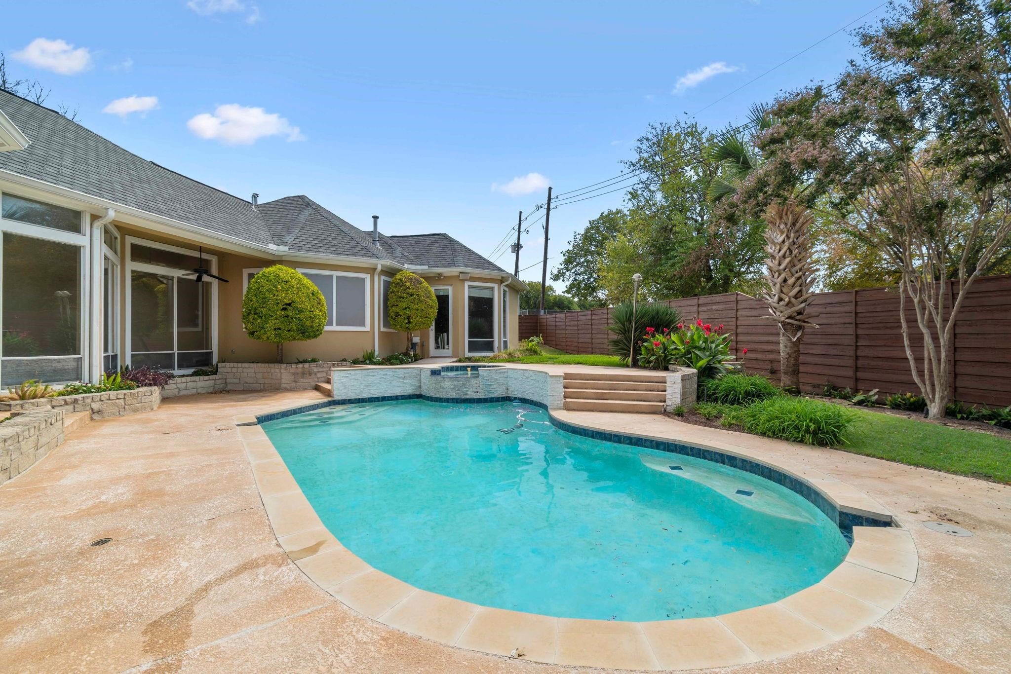 6020 Parksedge Lane