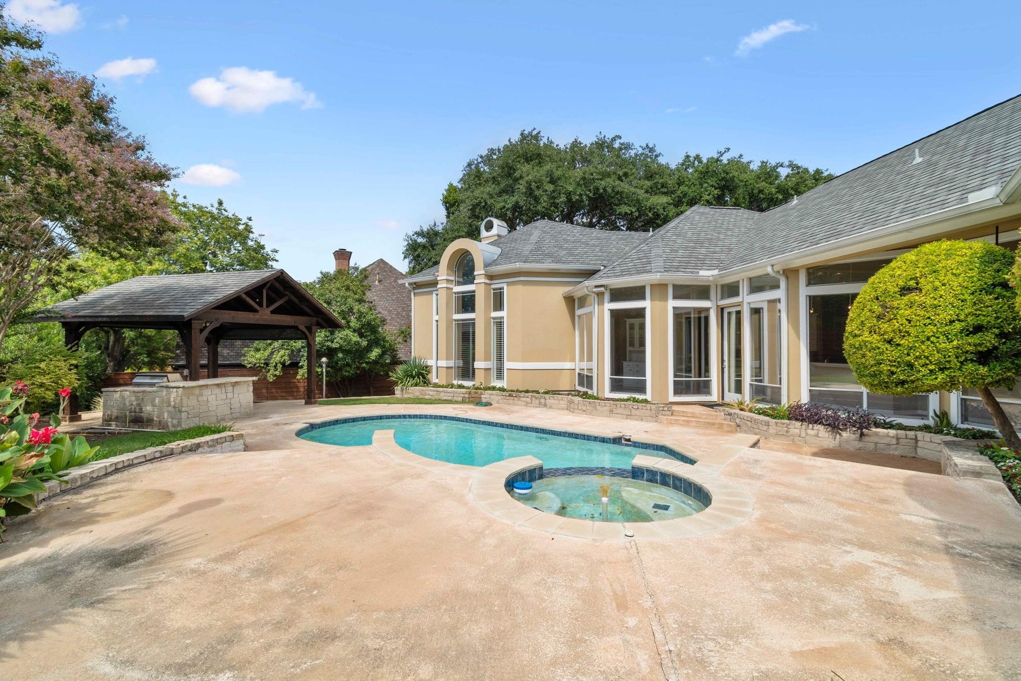 6020 Parksedge Lane
