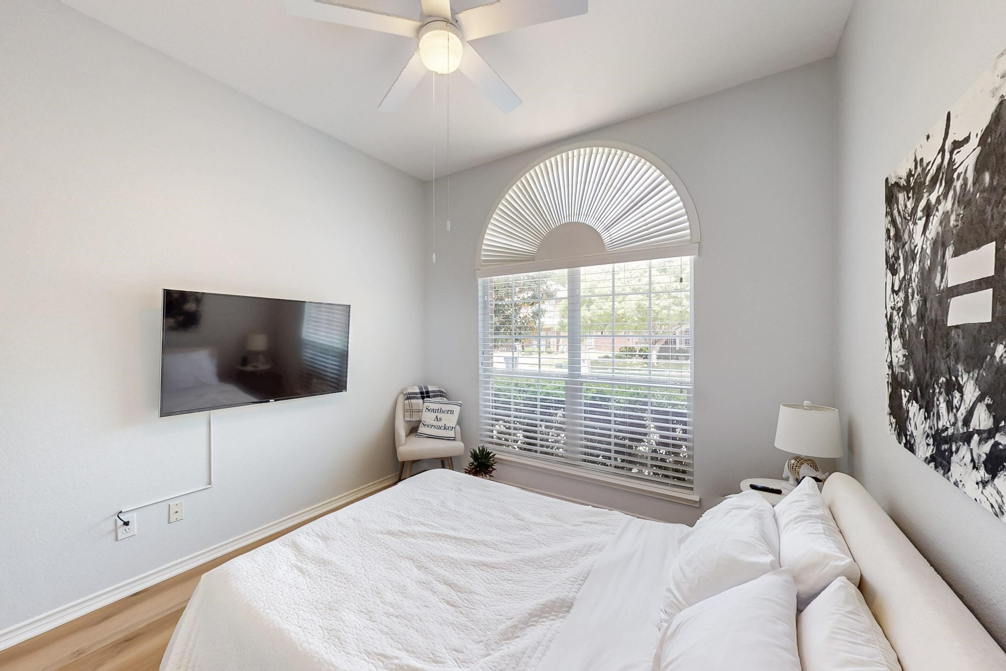8305 Desert Dunes Trail