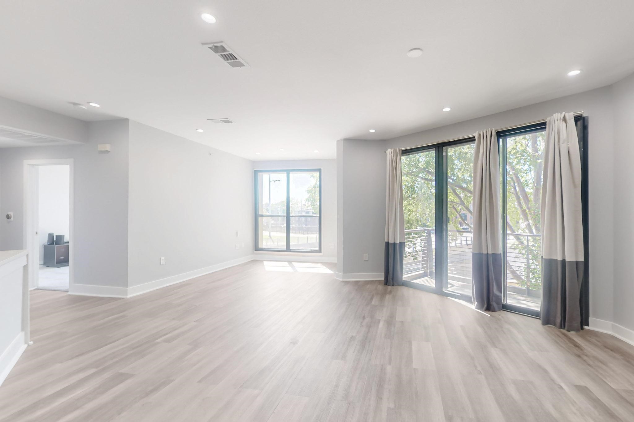 4414 Cedar Springs Road 224