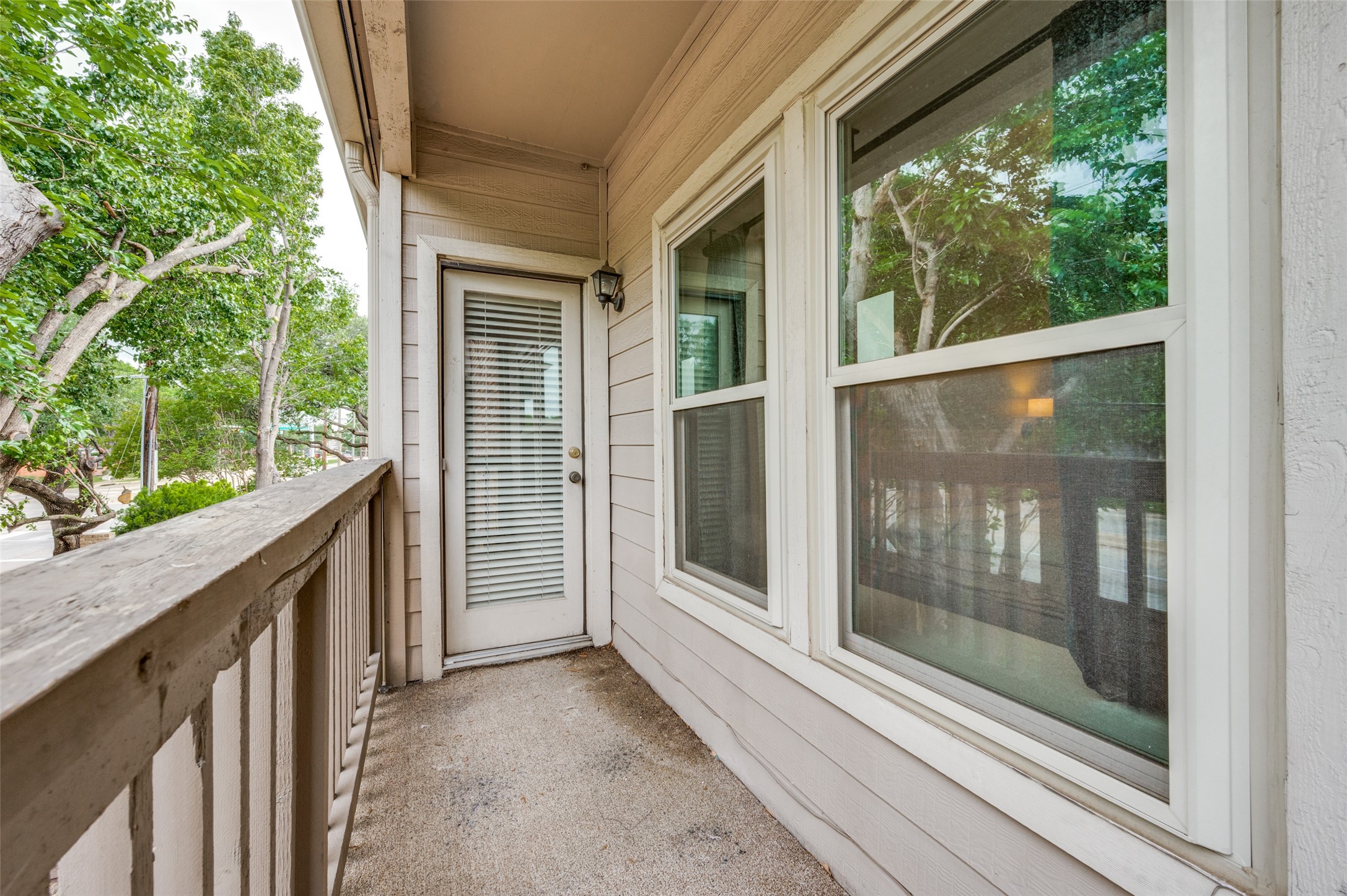 5616 Preston Oaks Road 1606