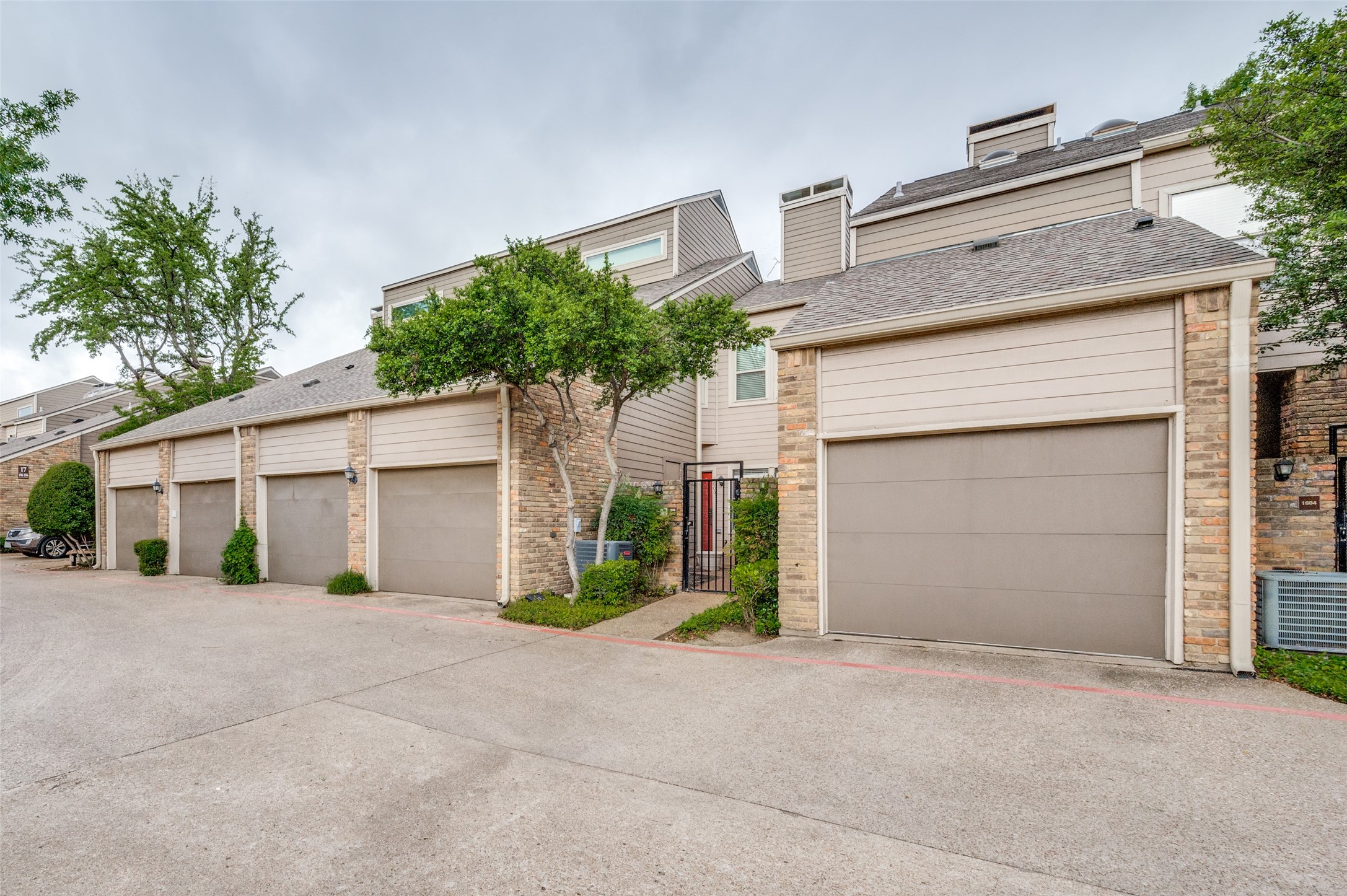 5616 Preston Oaks Road 1606