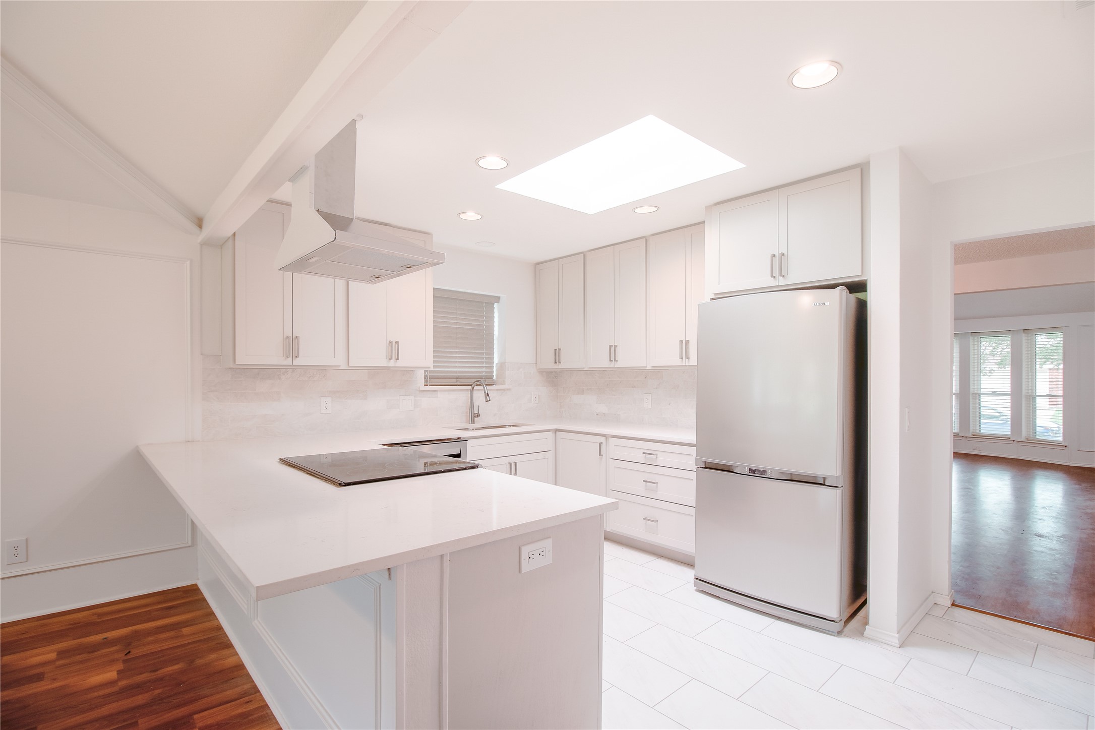 2710 Laurel Oaks Drive