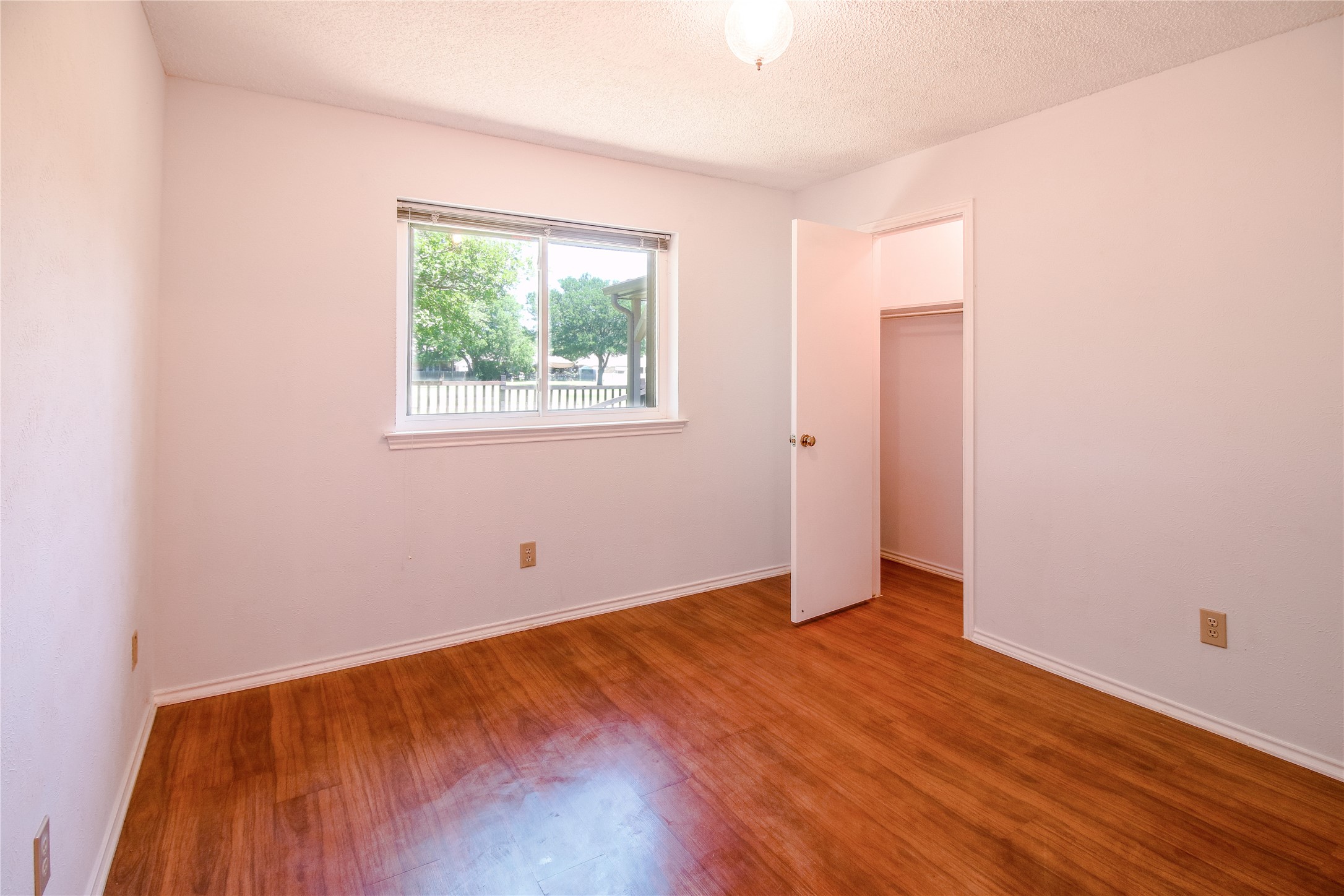 2710 Laurel Oaks Drive