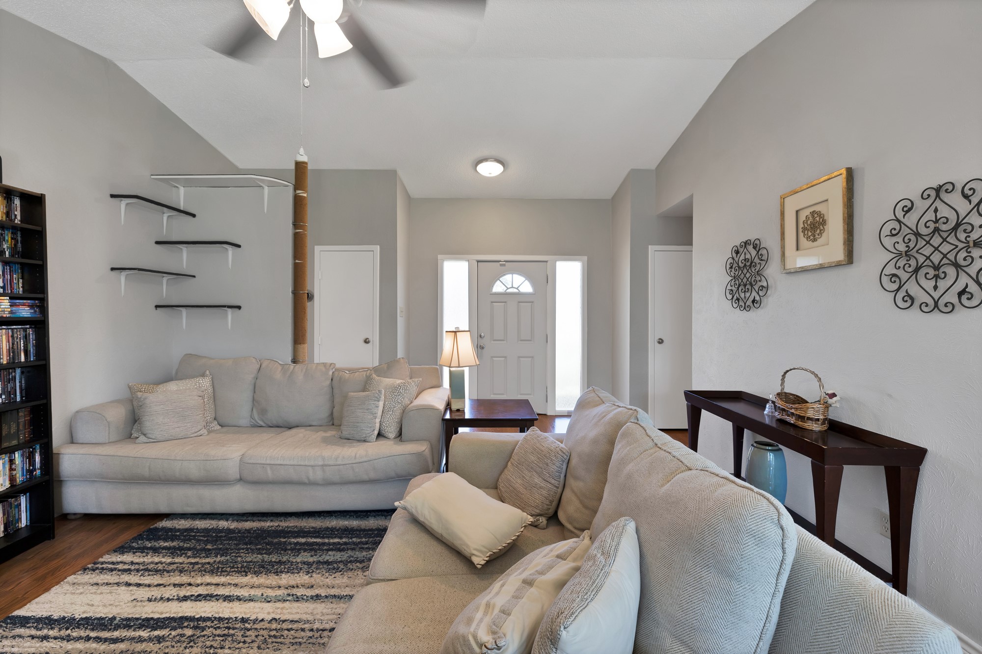 3612 Blossom Trail