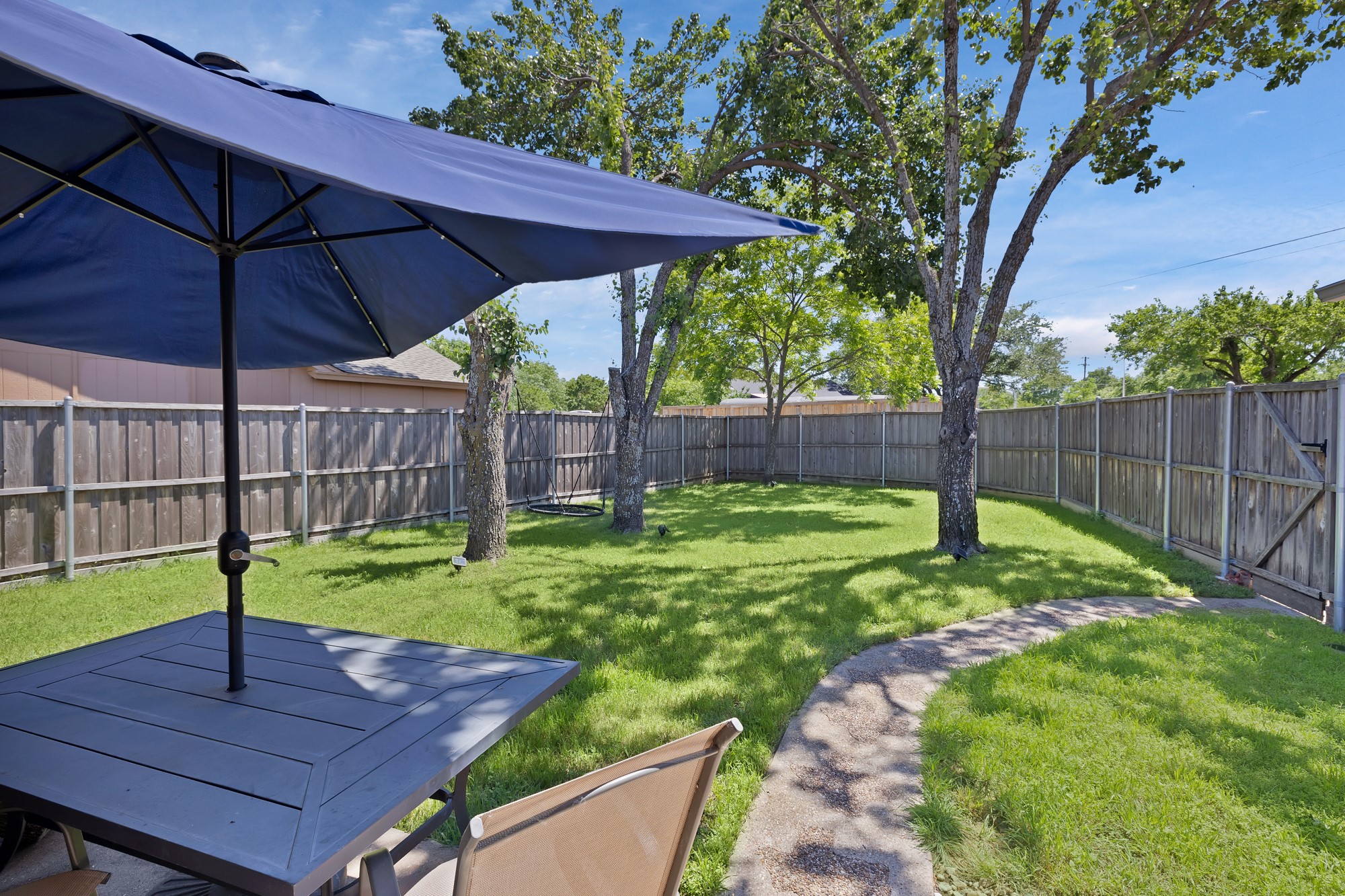 3612 Blossom Trail