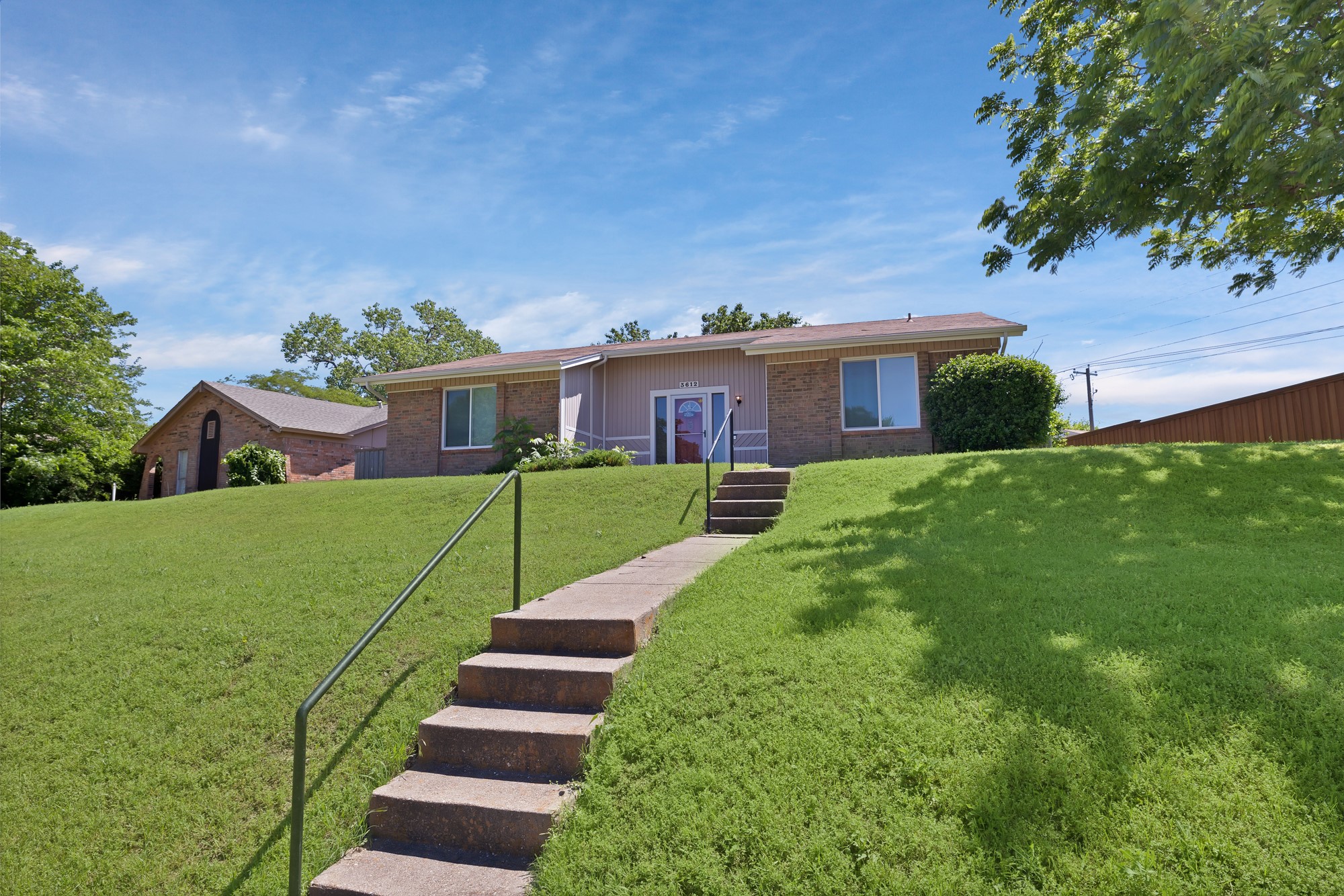 3612 Blossom Trail