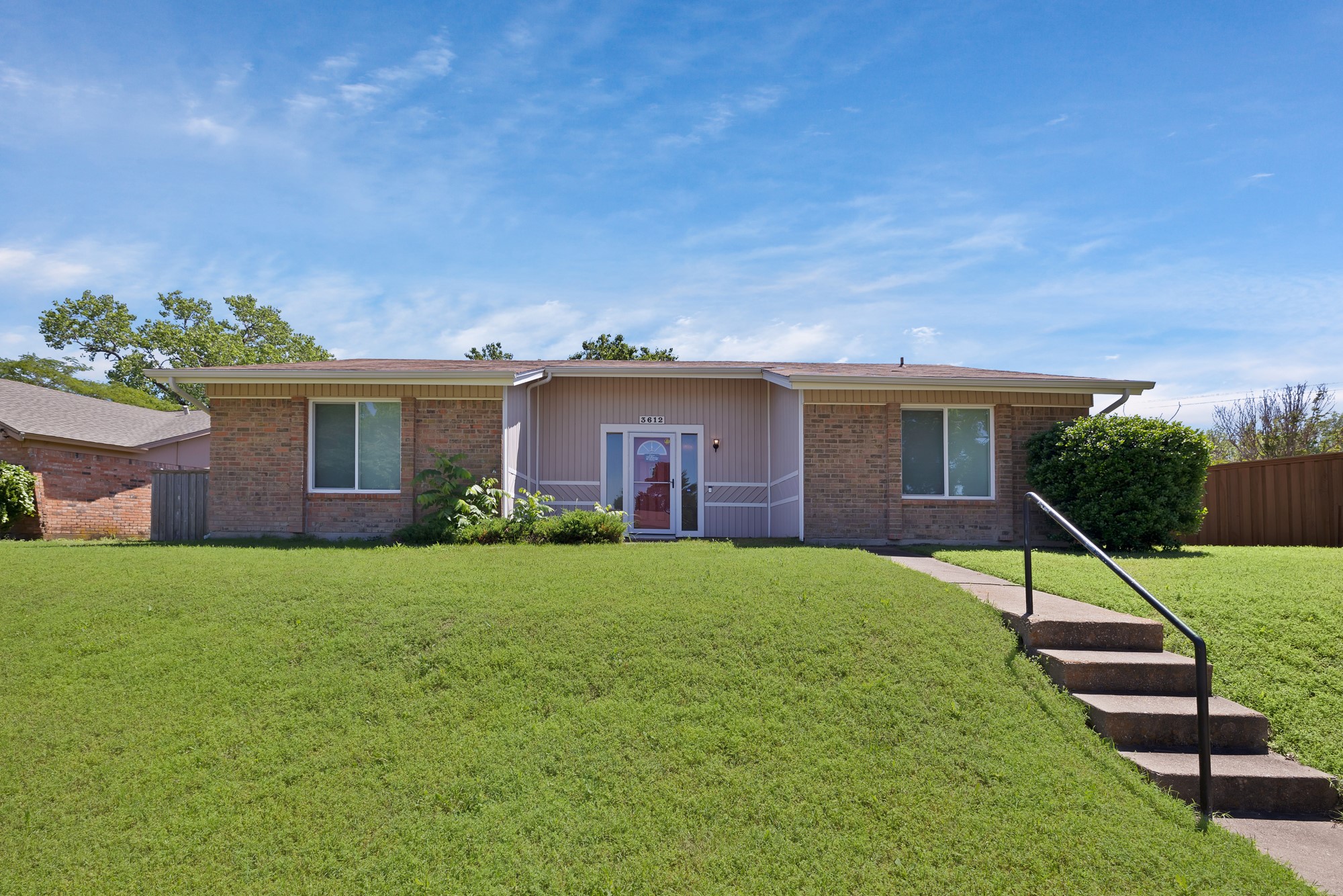 3612 Blossom Trail