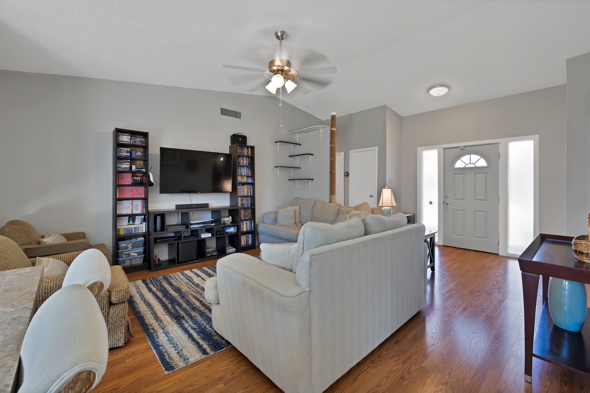 3612 Blossom Trail