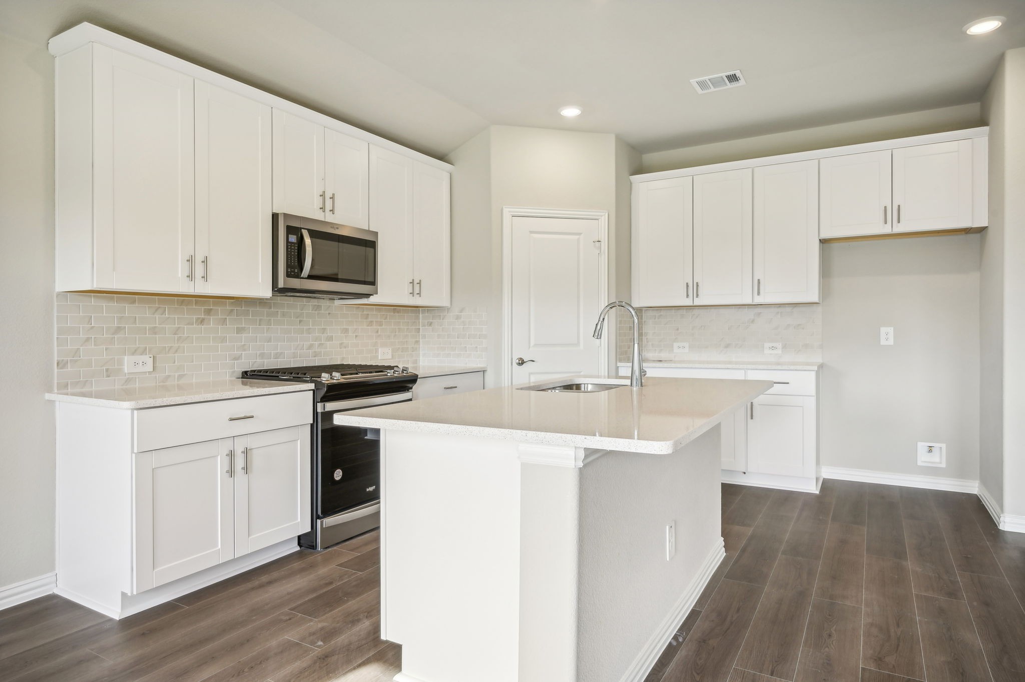 9537 Rattlesnake Trail