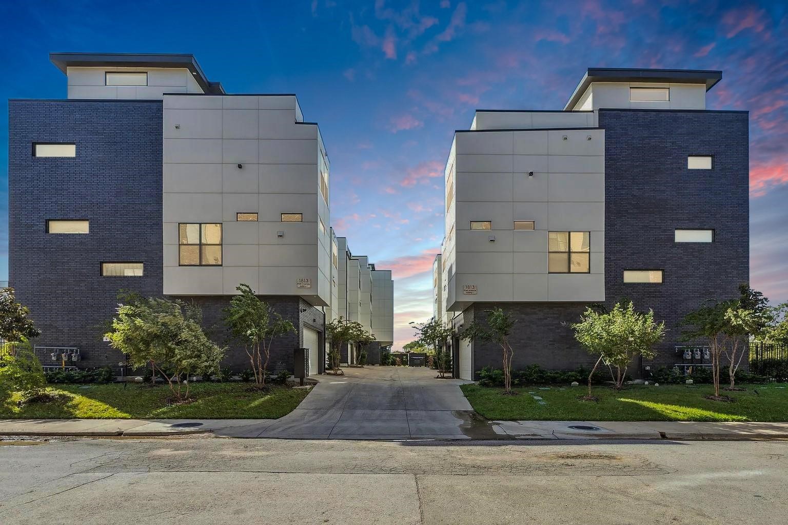 1813 Park Avenue 204