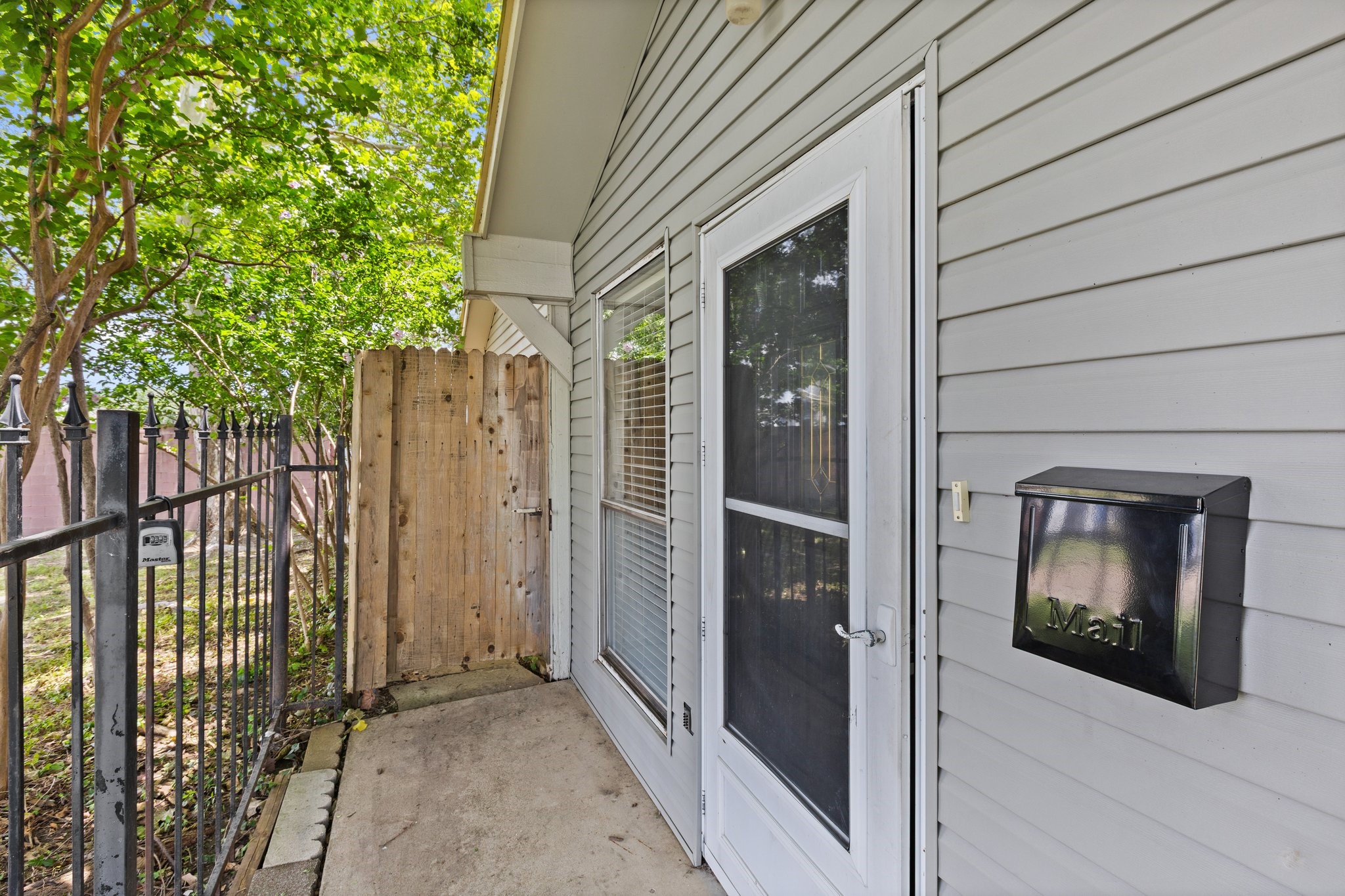 424 Menlo Park Drive