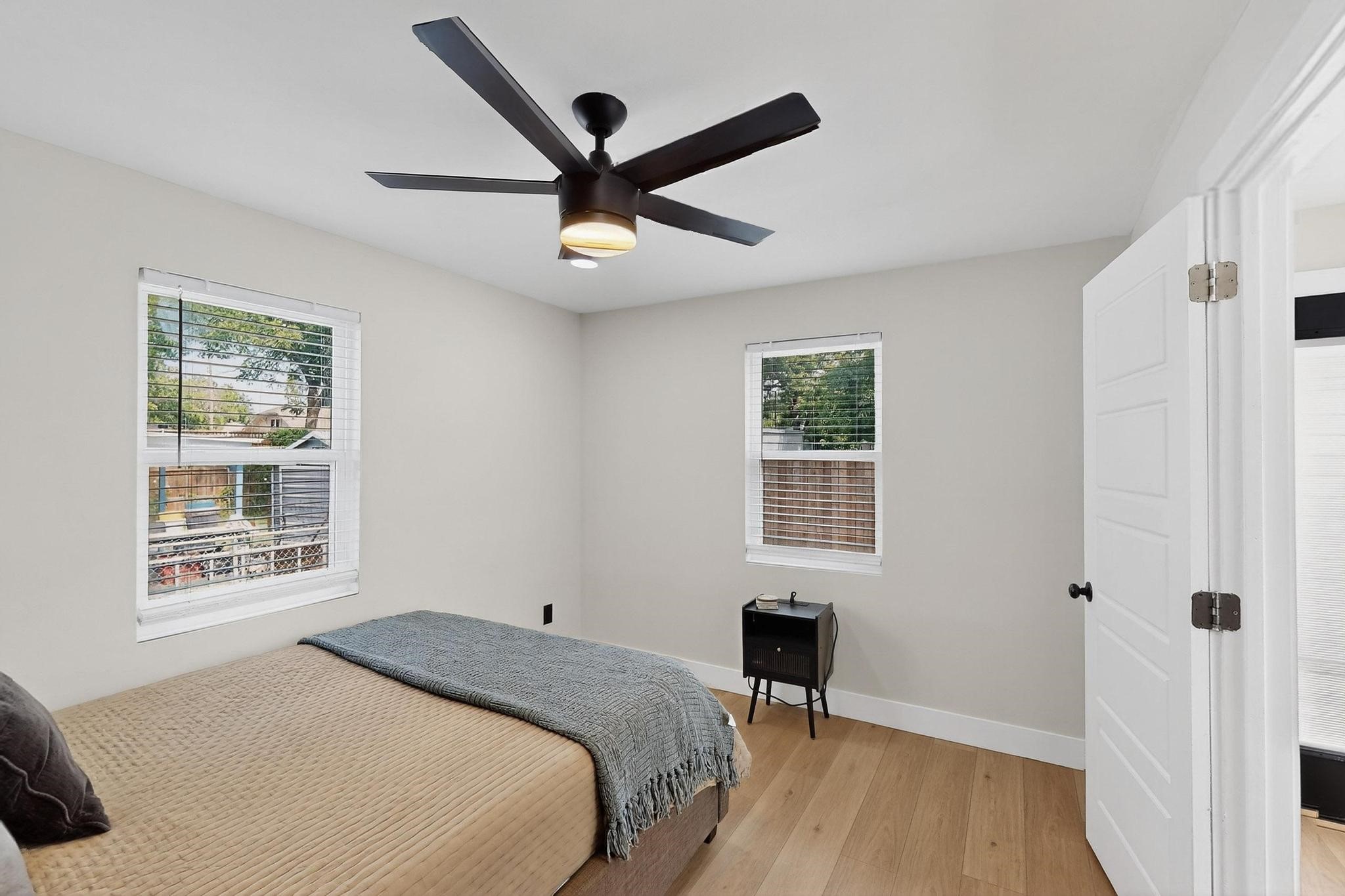 712 W 8th Street
