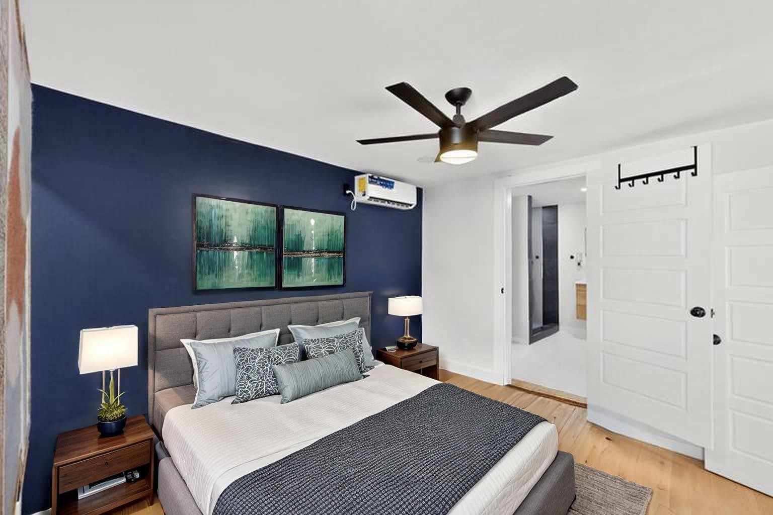 712 W 8th Street