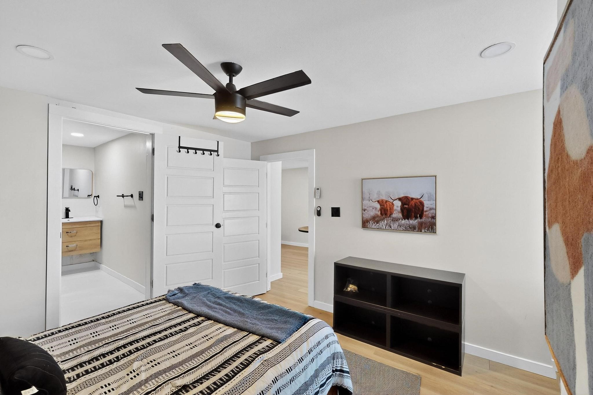 712 W 8th Street