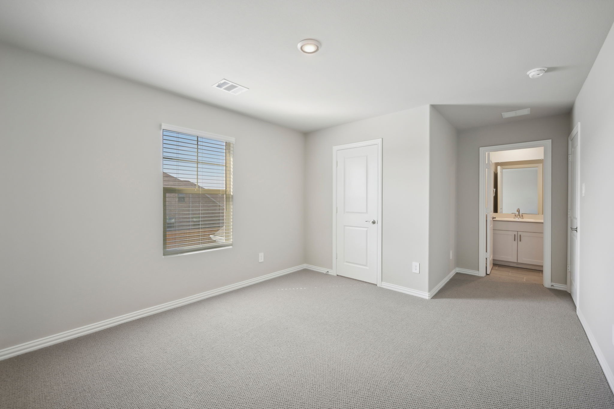 9557 Rattlesnake Trail