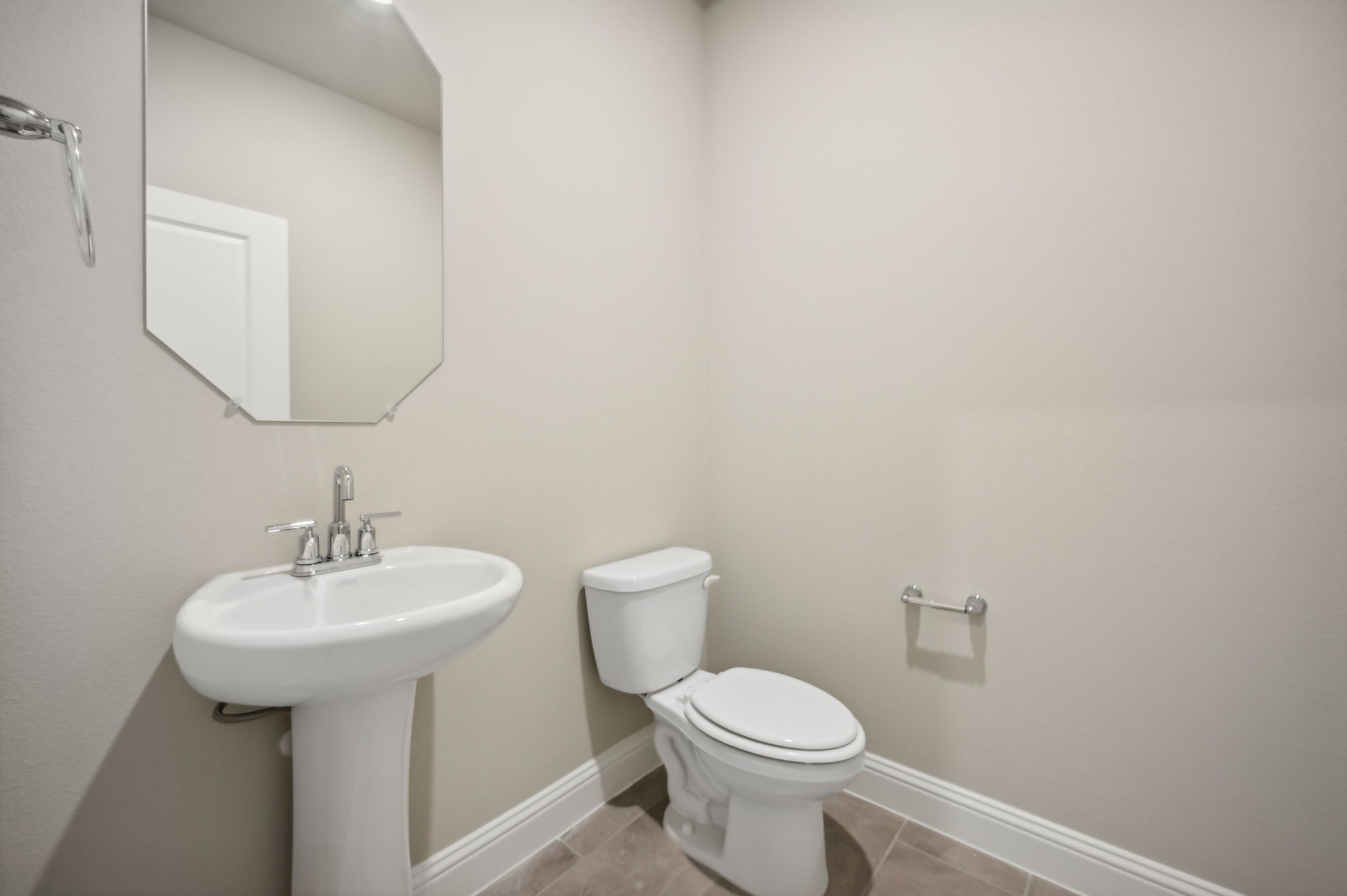 9557 Rattlesnake Trail