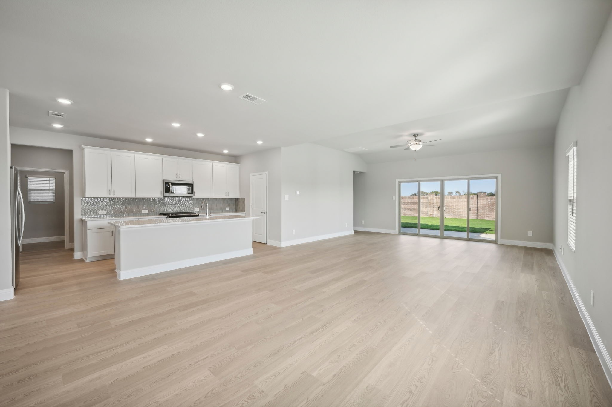 9557 Rattlesnake Trail