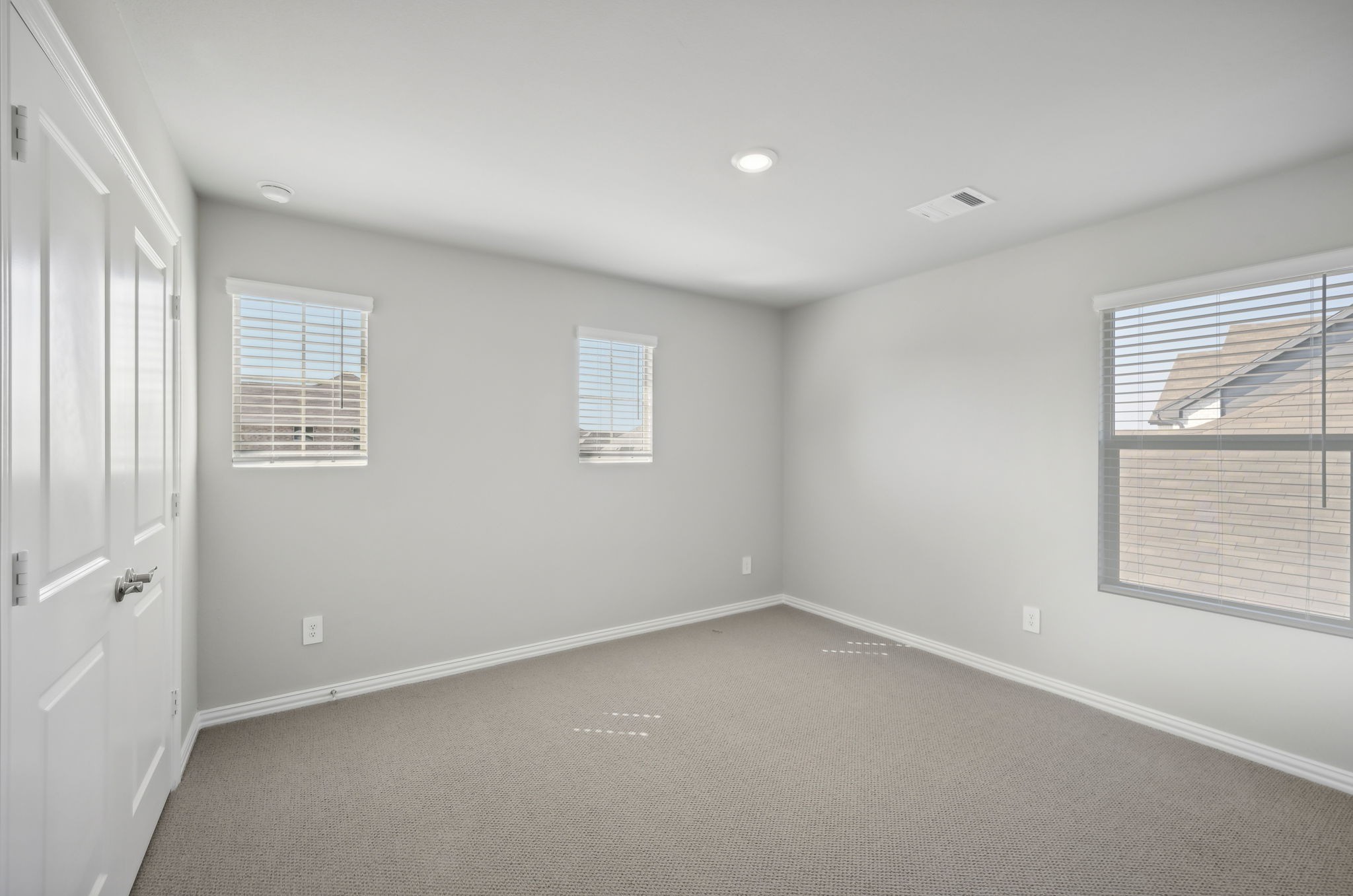 9557 Rattlesnake Trail