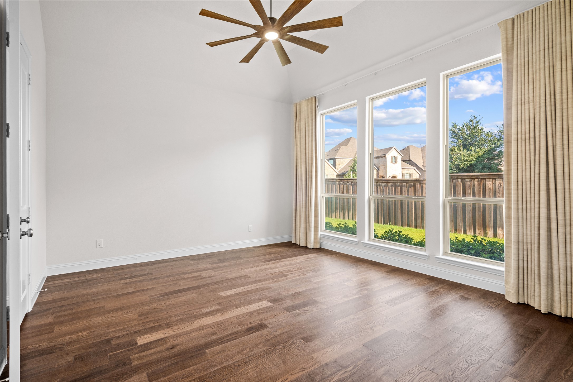 121 Erling Lane