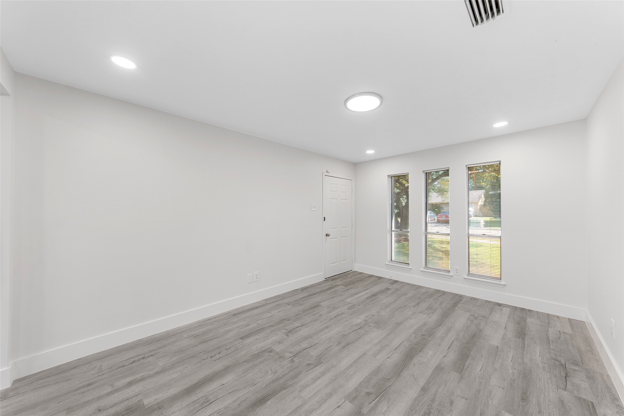 2413 Whippoorwill Drive