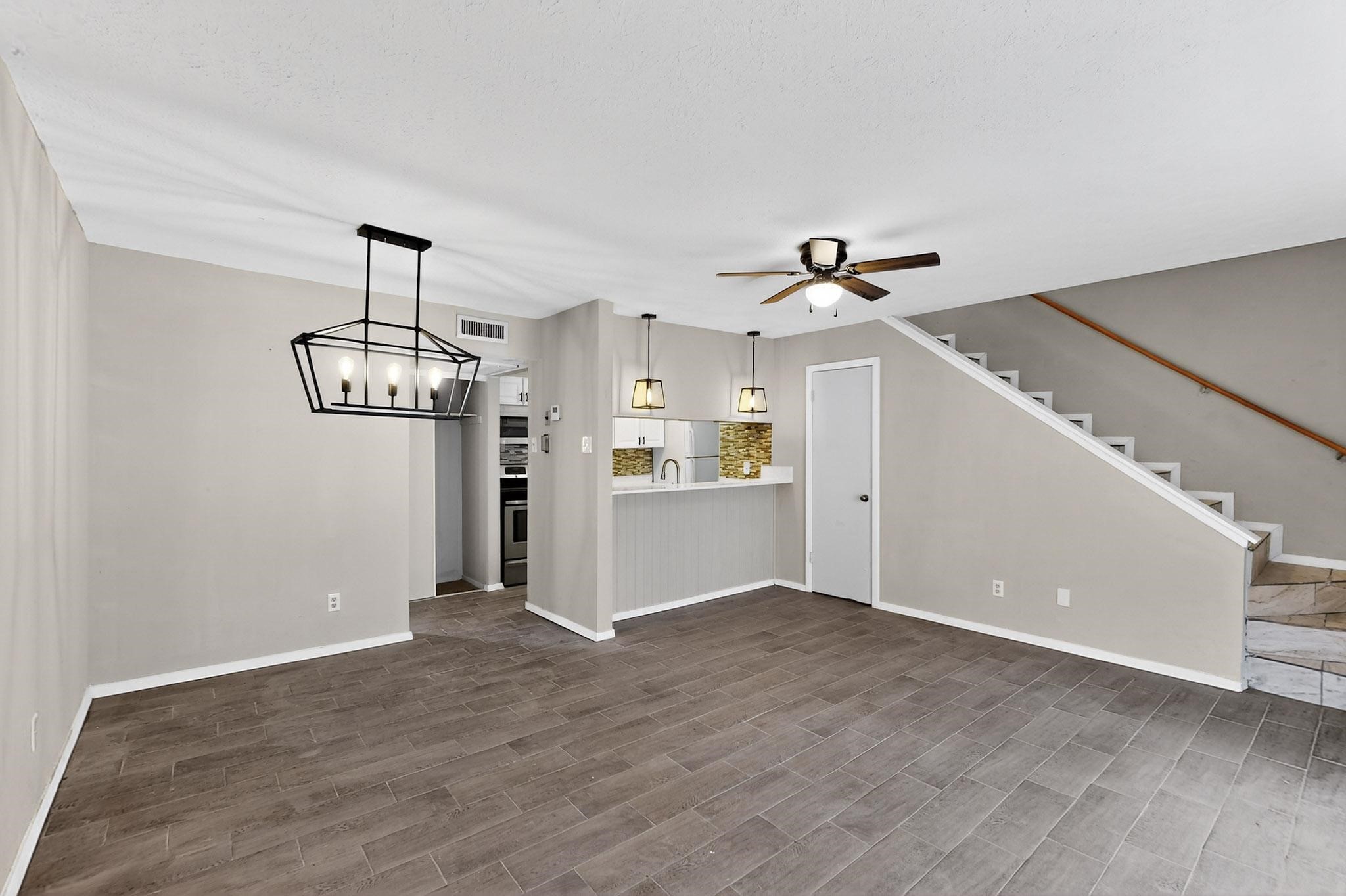2627 Douglas Avenue 130