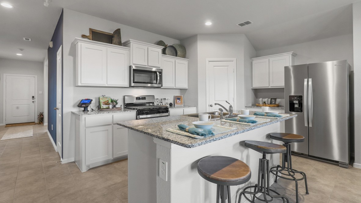 528 CRESTRIDGE Drive N