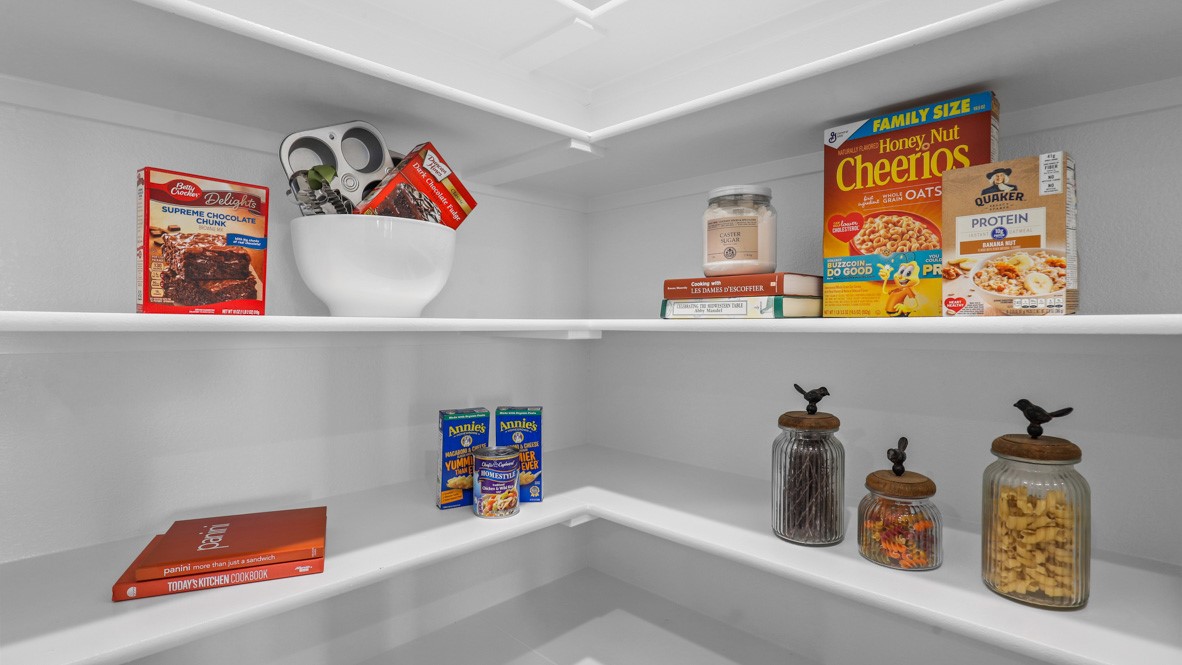 528 CRESTRIDGE Drive N