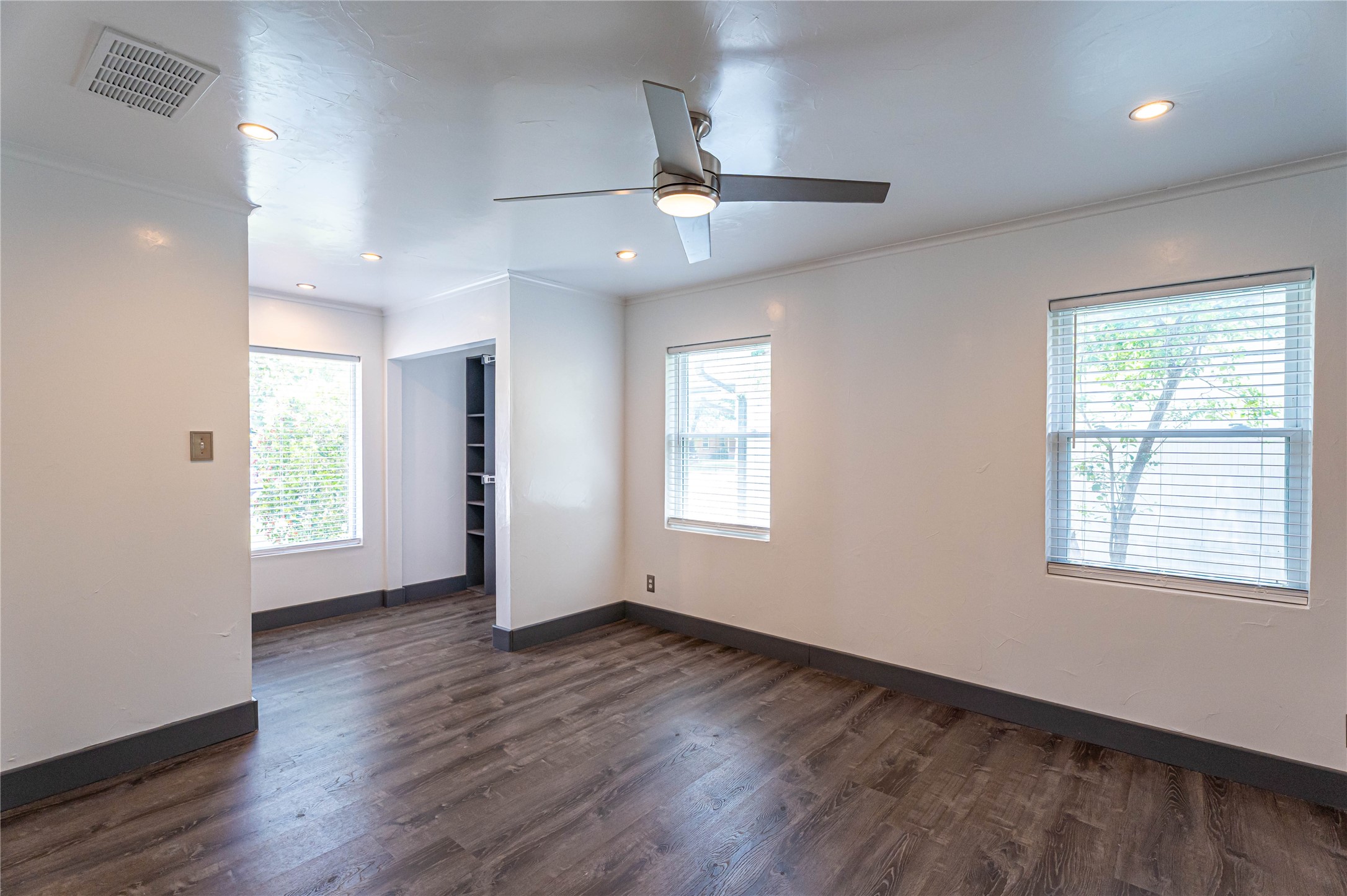 10231 Pinecrest Drive