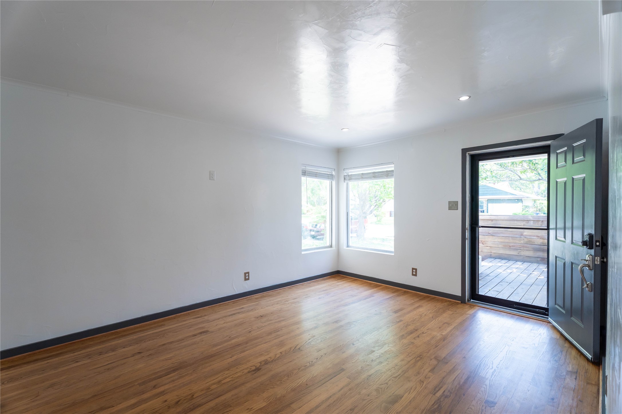 10231 Pinecrest Drive