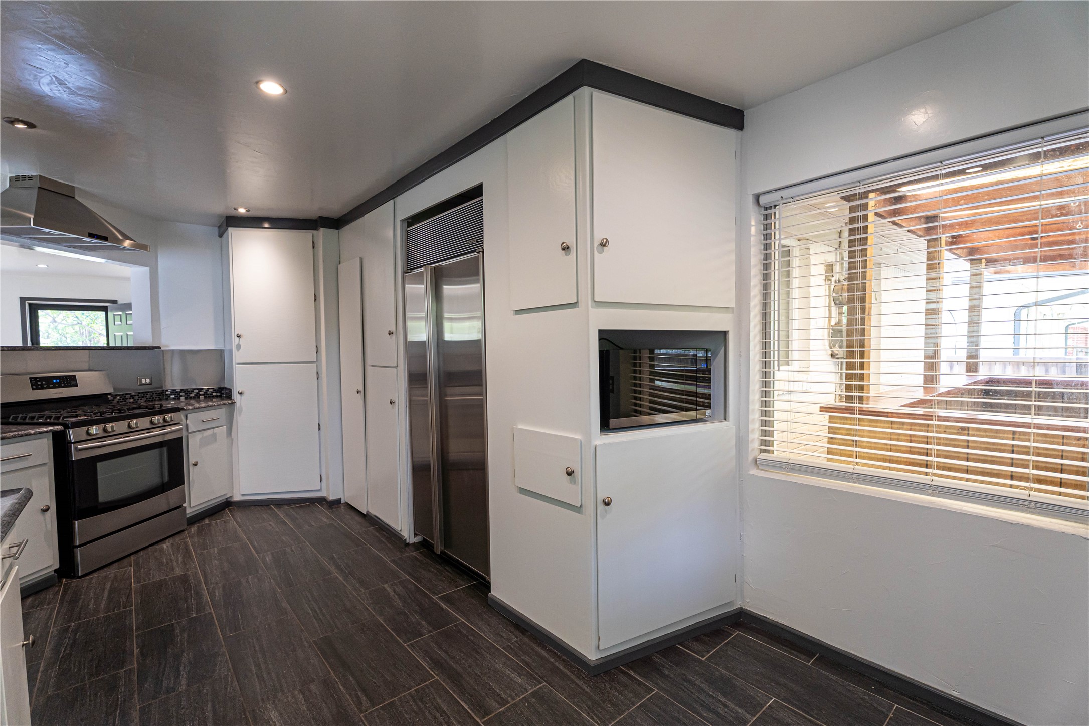 10231 Pinecrest Drive