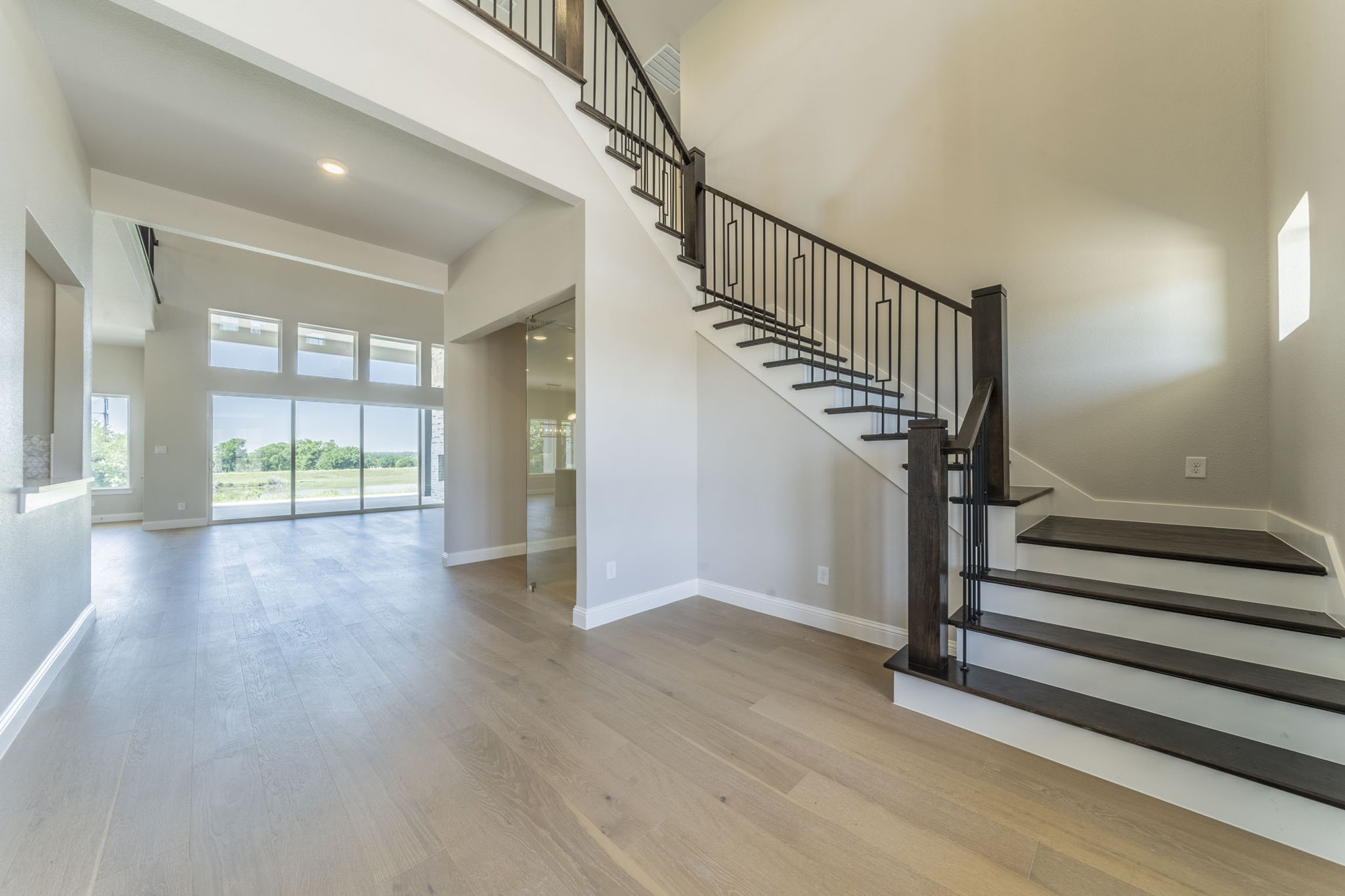 3123 President Row