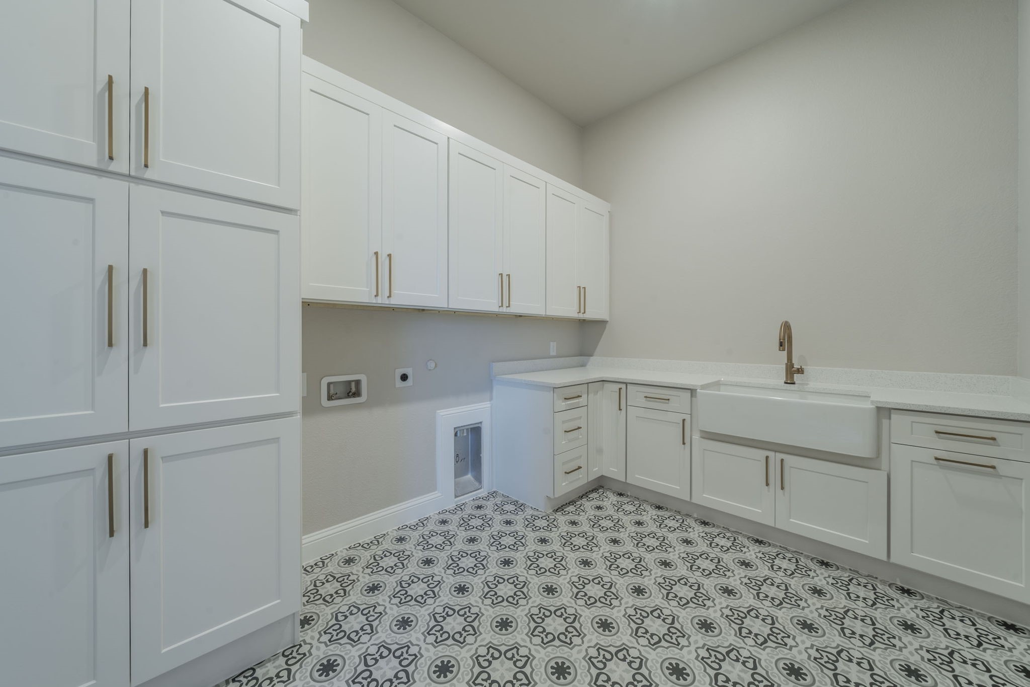 3123 President Row