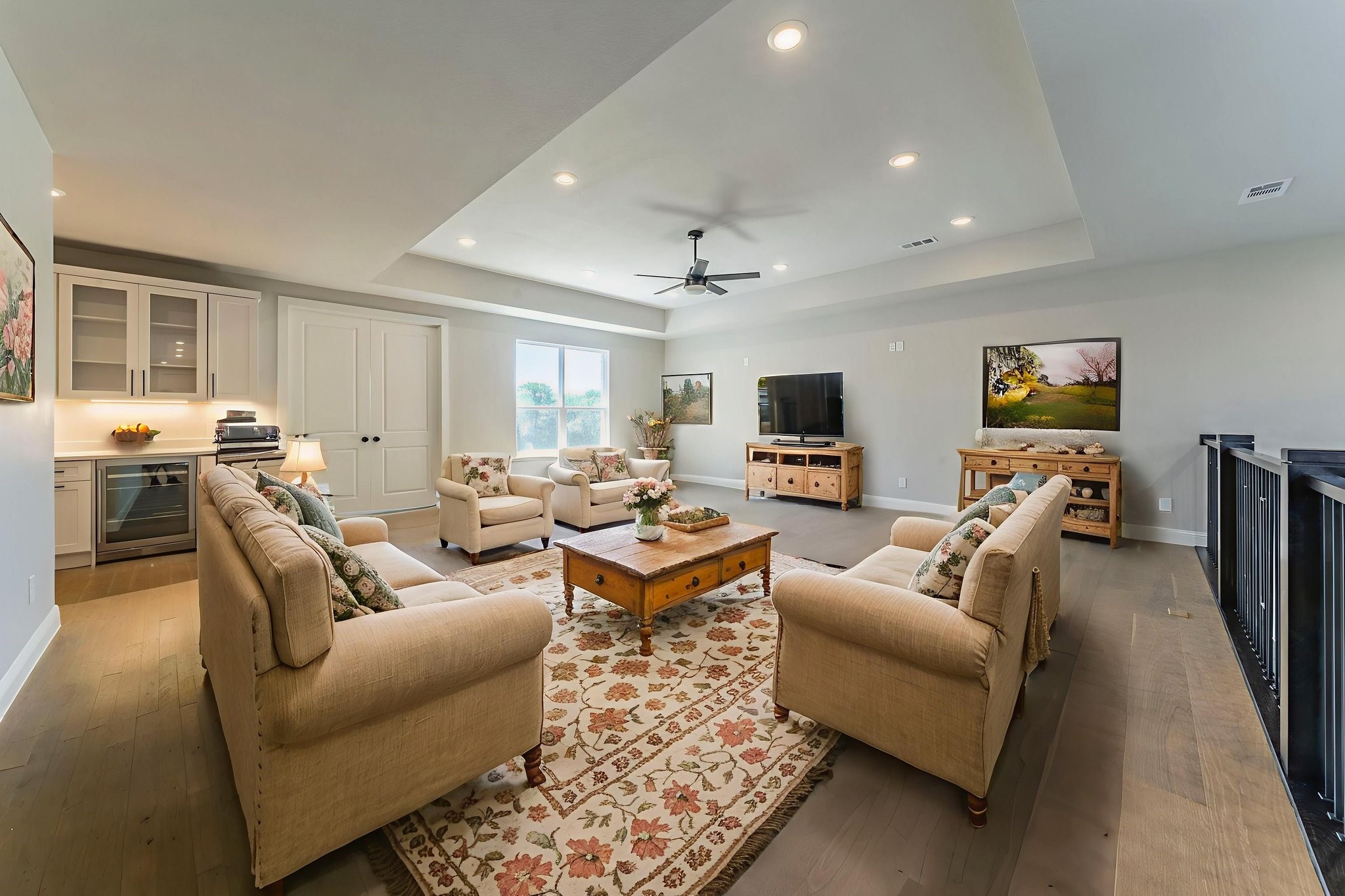 3123 President Row