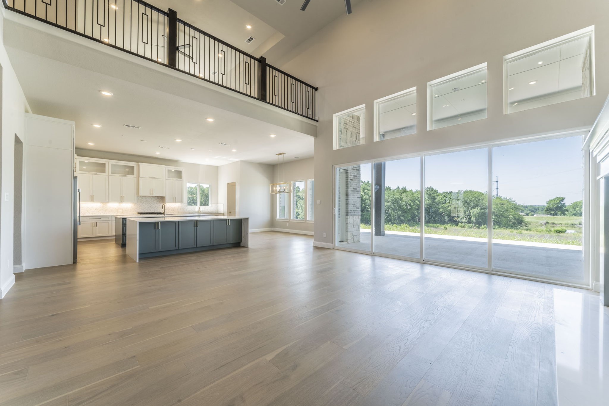 3123 President Row