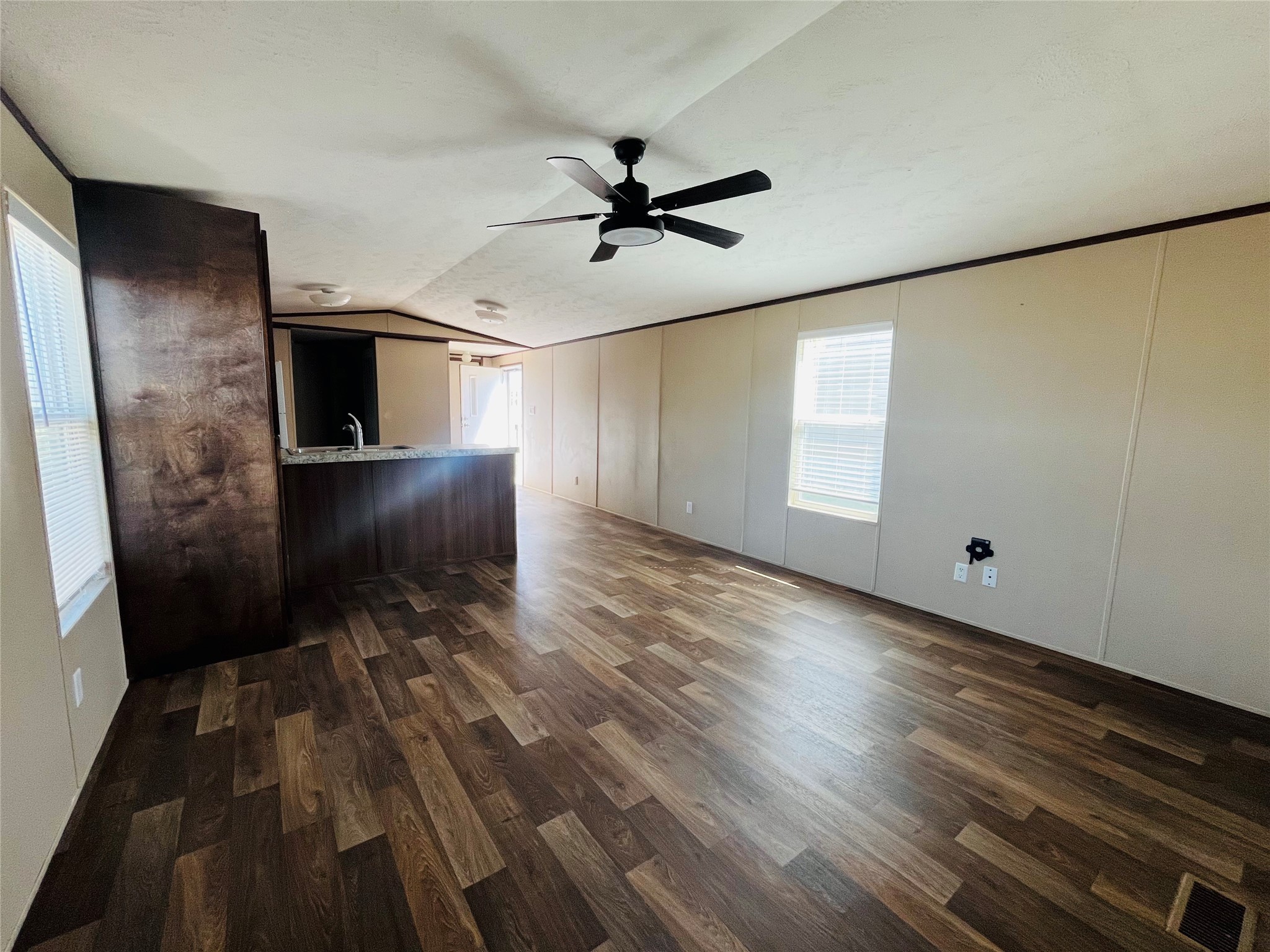 31 Oakdale
