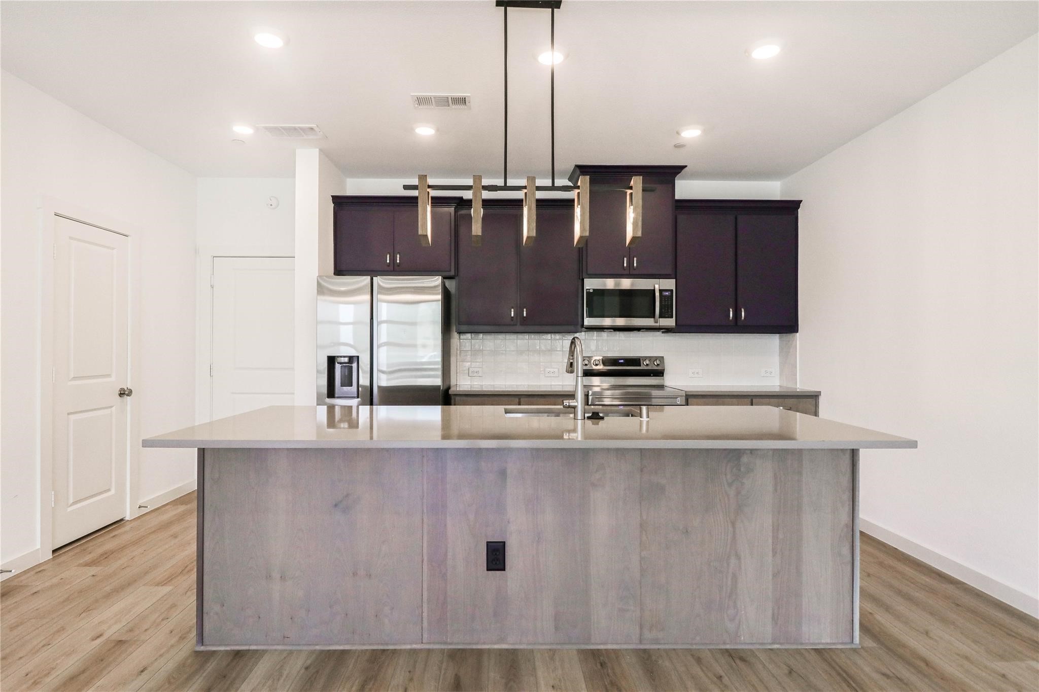 7345 Ventura Lane