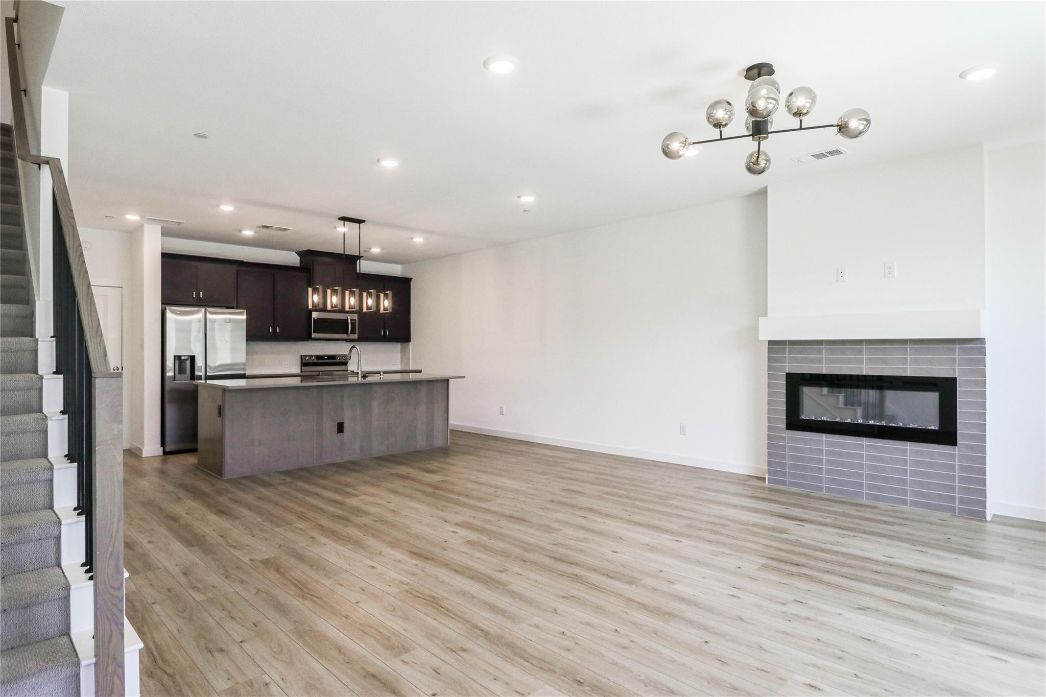 7345 Ventura Lane
