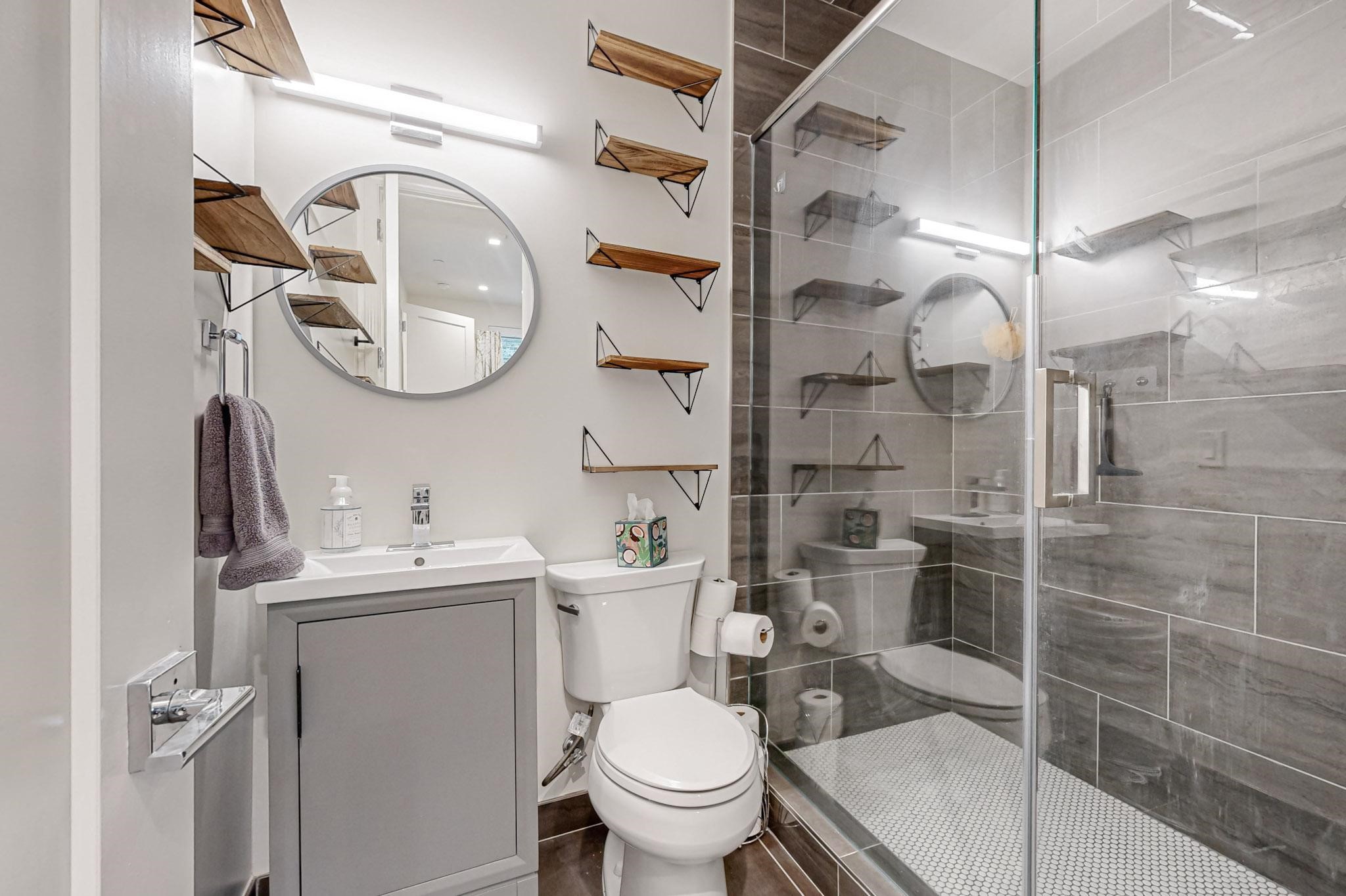 1813 Park Avenue 204