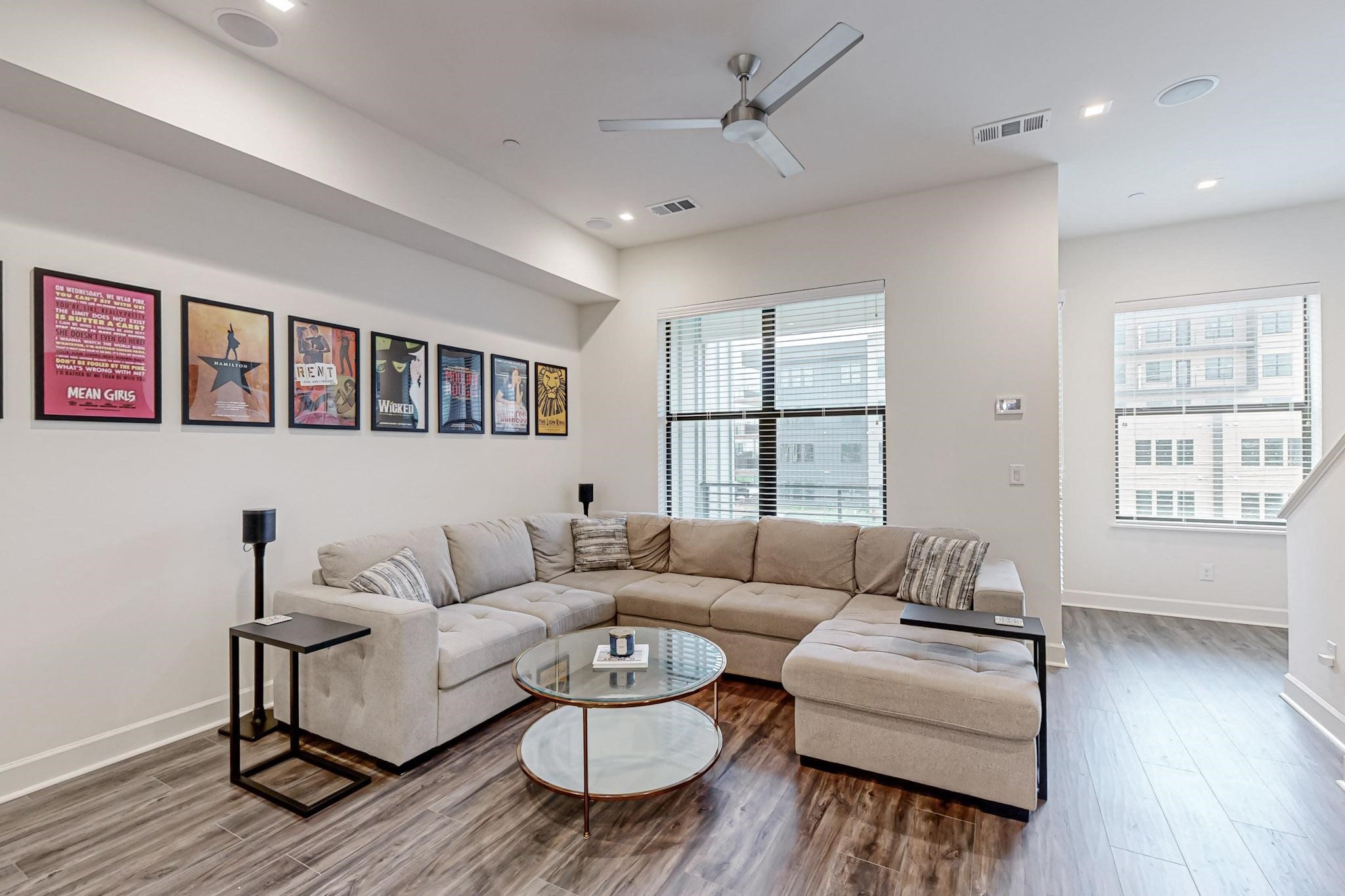 1813 Park Avenue 204