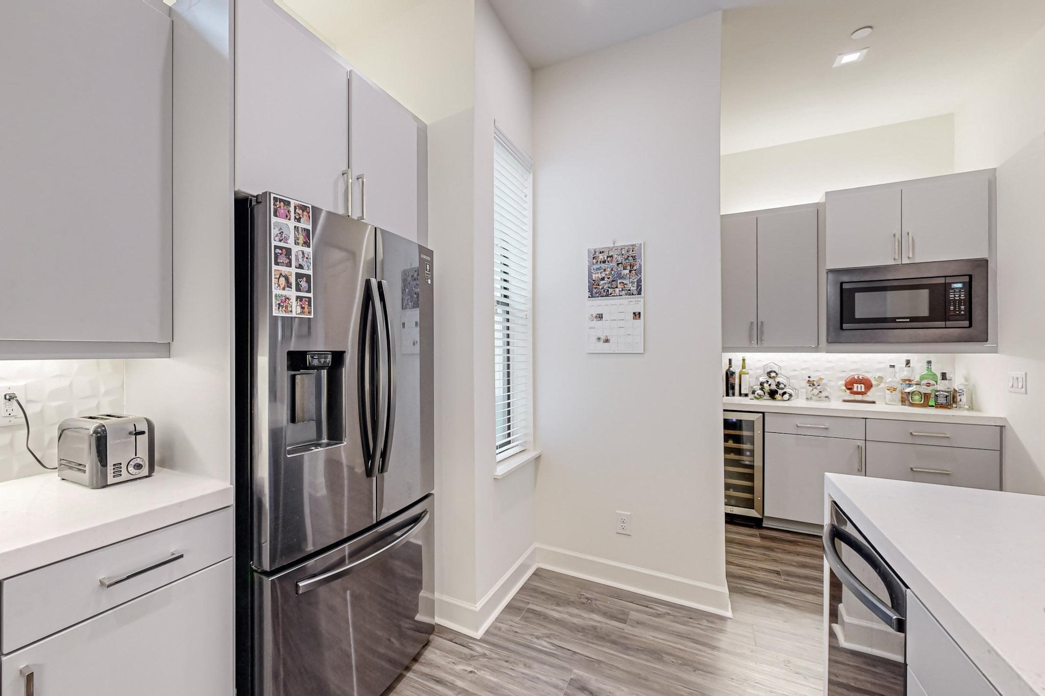 1813 Park Avenue 204