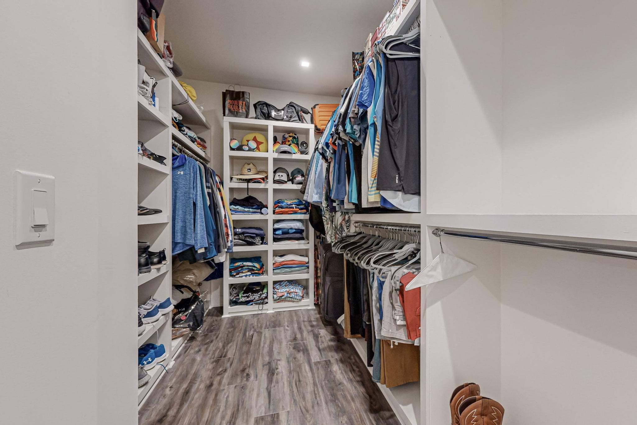 1813 Park Avenue 204