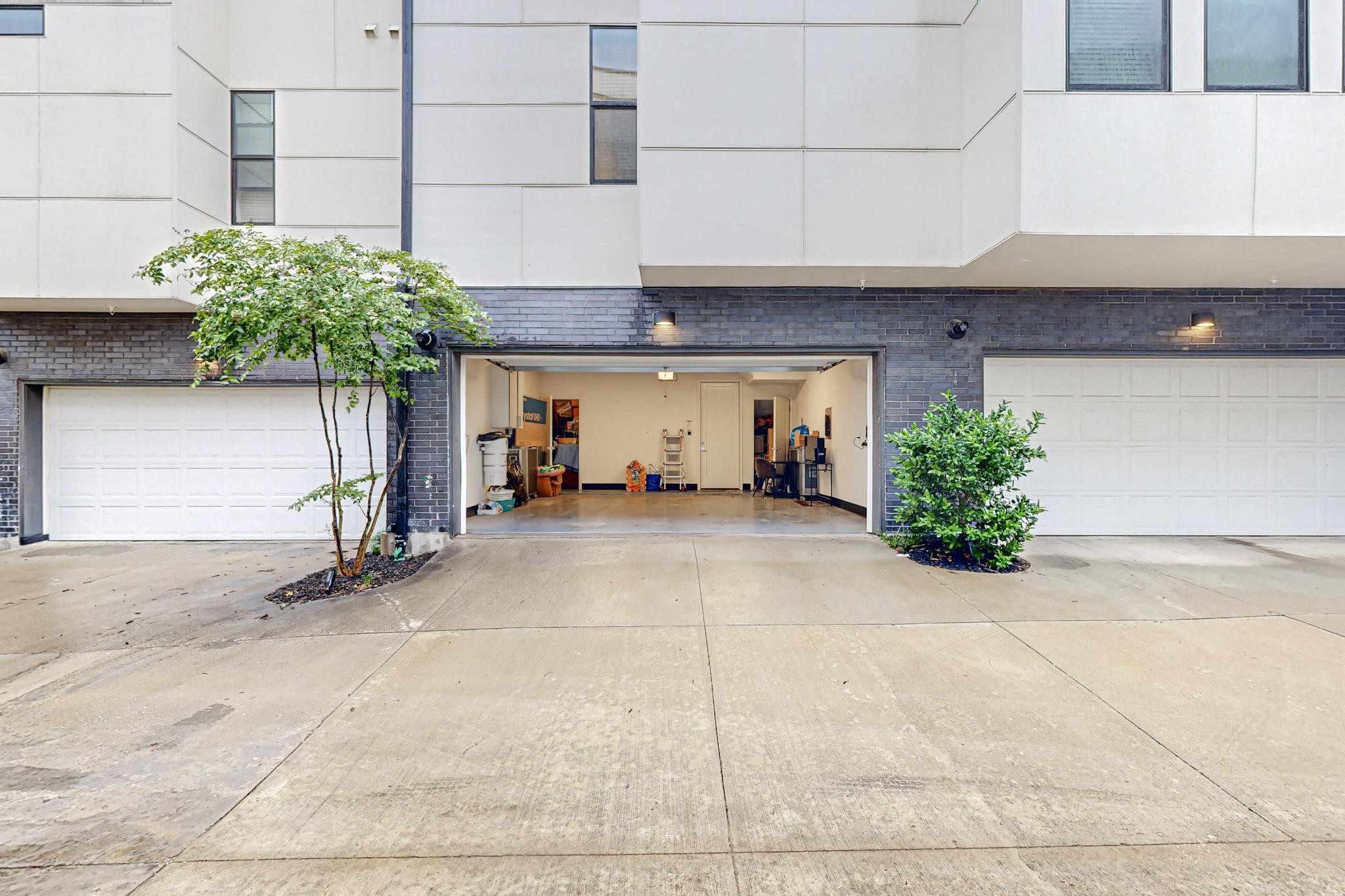 1813 Park Avenue 204