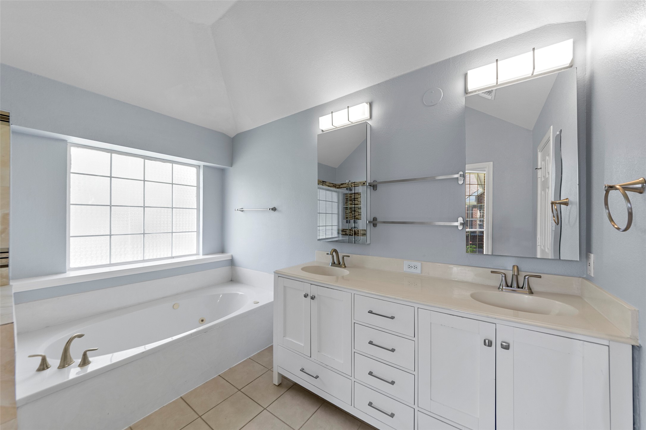 4008 Desert Mountain Drive