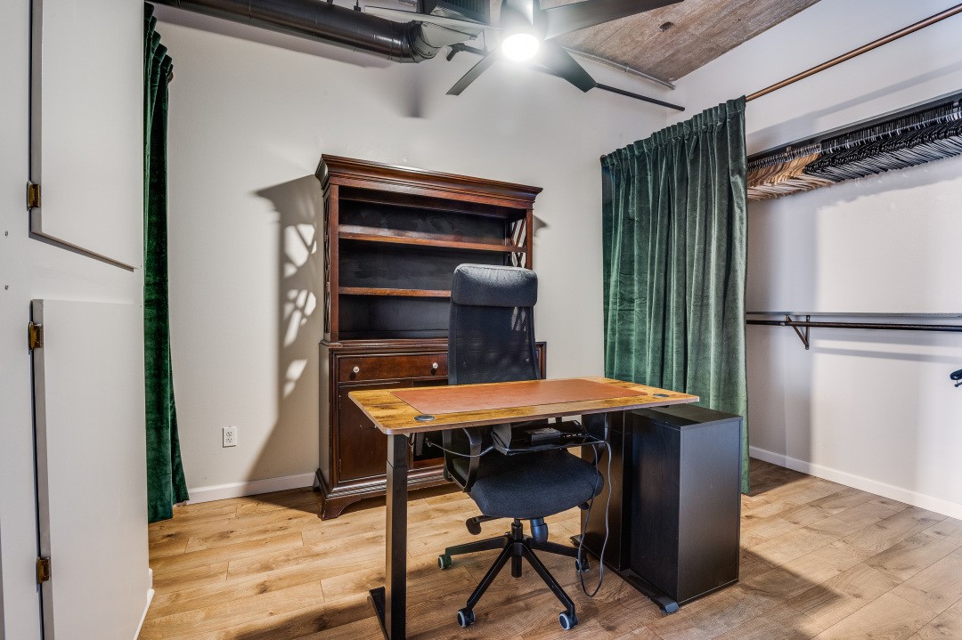 1122 Jackson Street 711