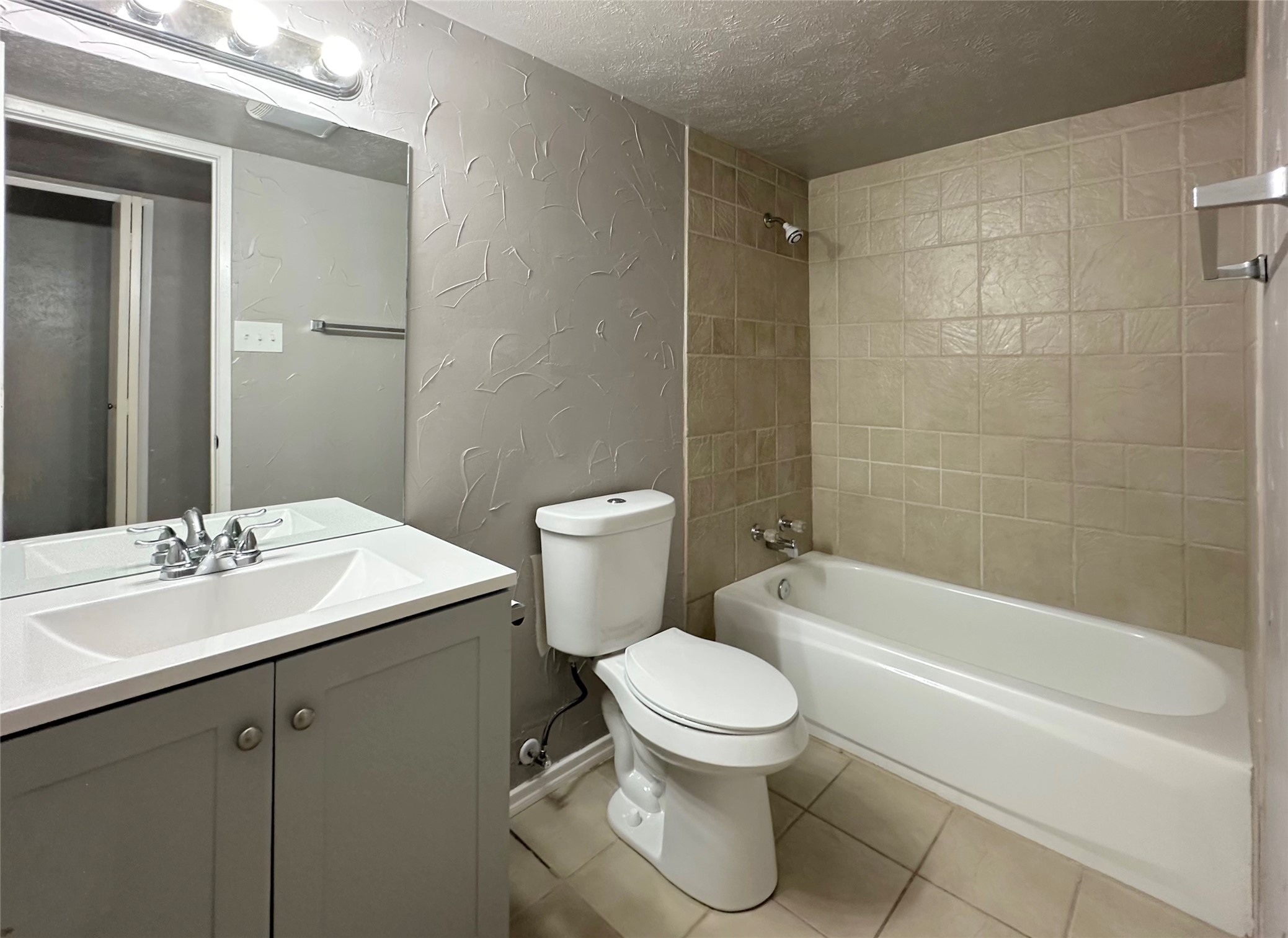 5808 Maple Lane