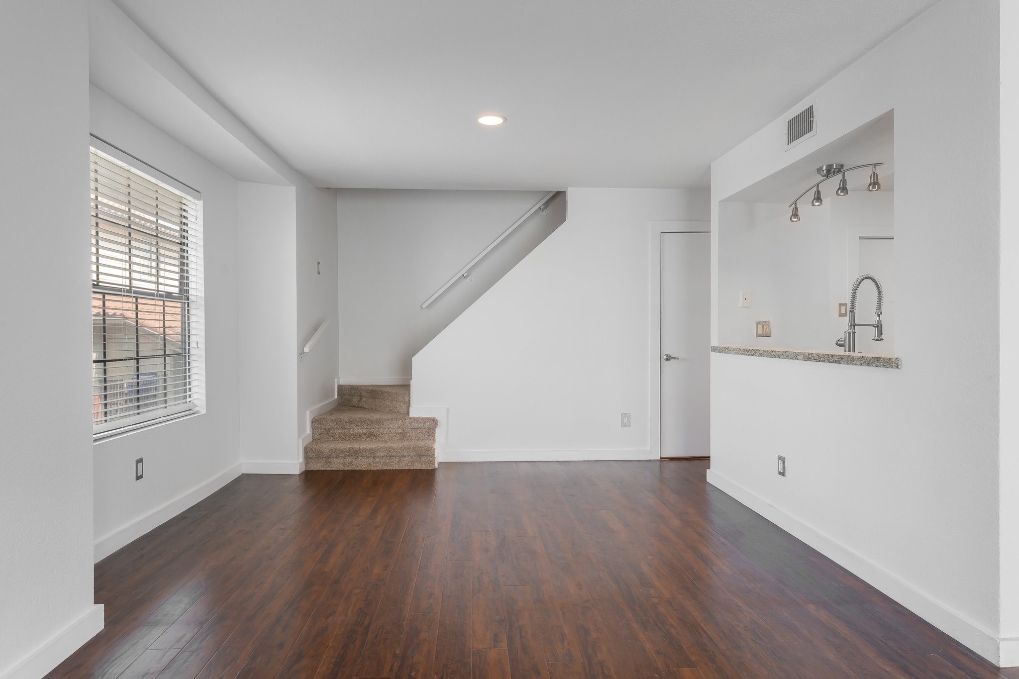4777 Cedar Springs Road 6F